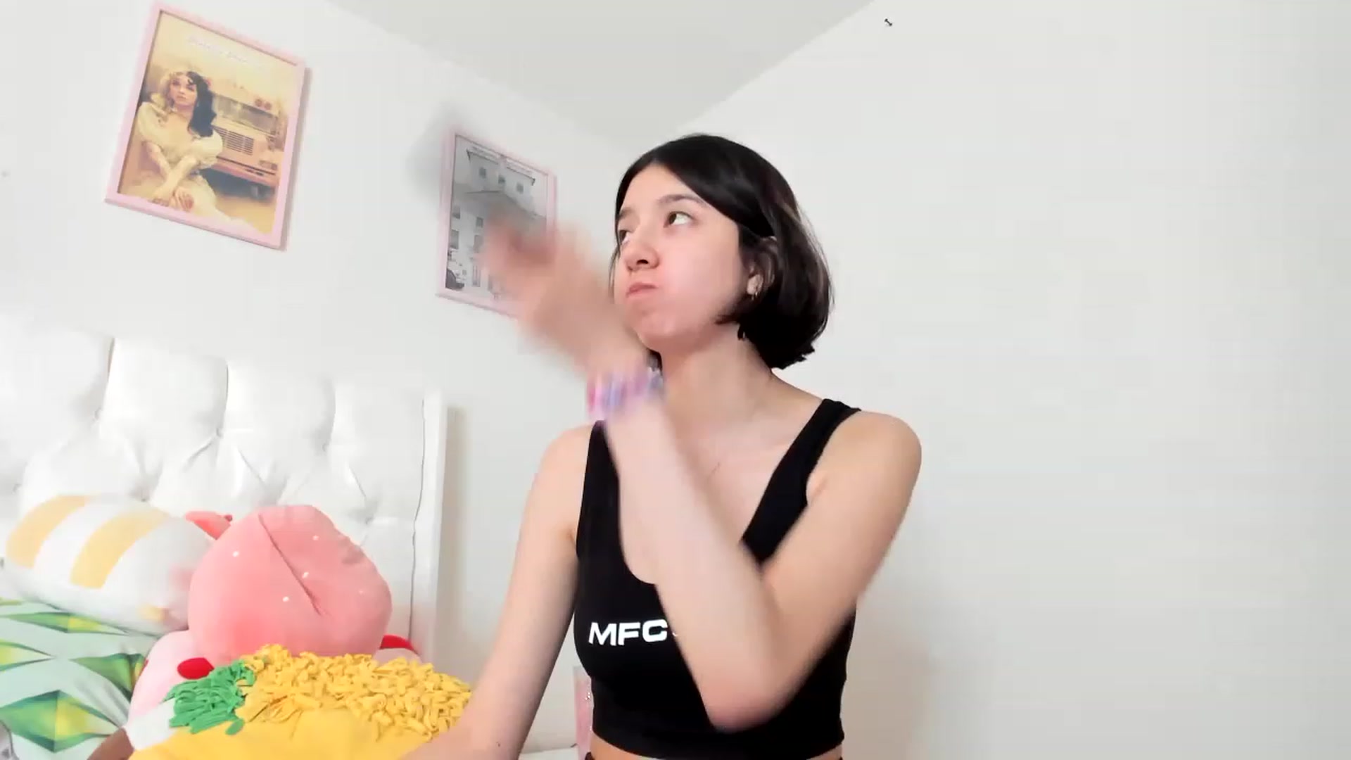 Gallery image thumbnail from Cherrycute666's myfreecams stream on, 03/22/2023, 23:20 image 9 of 20