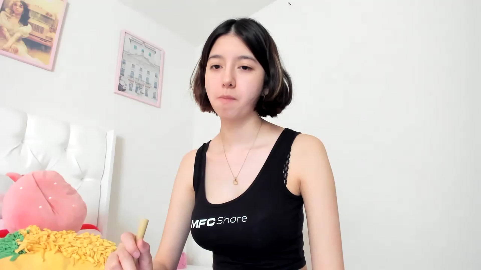 Gallery image thumbnail from Cherrycute666's myfreecams stream on, 03/22/2023, 23:20 image 14 of 20
