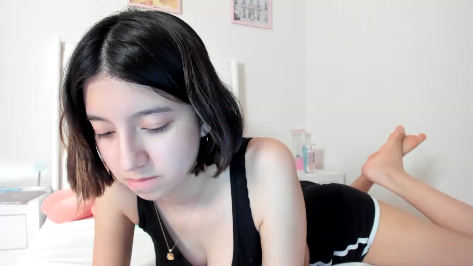 Gallery image thumbnail from Cherrycute666's myfreecams stream on, 03/23/2023, 04:18 image 14 of 20