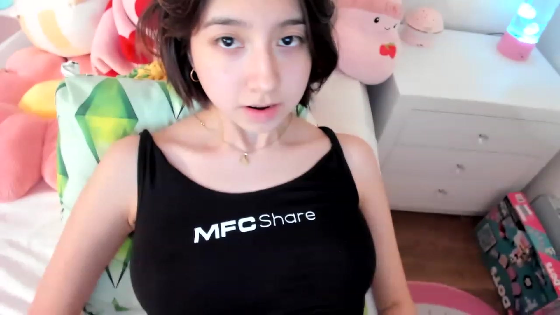 Gallery image thumbnail from Cherrycute666's myfreecams stream on, 03/23/2023, 07:13 image 7 of 20