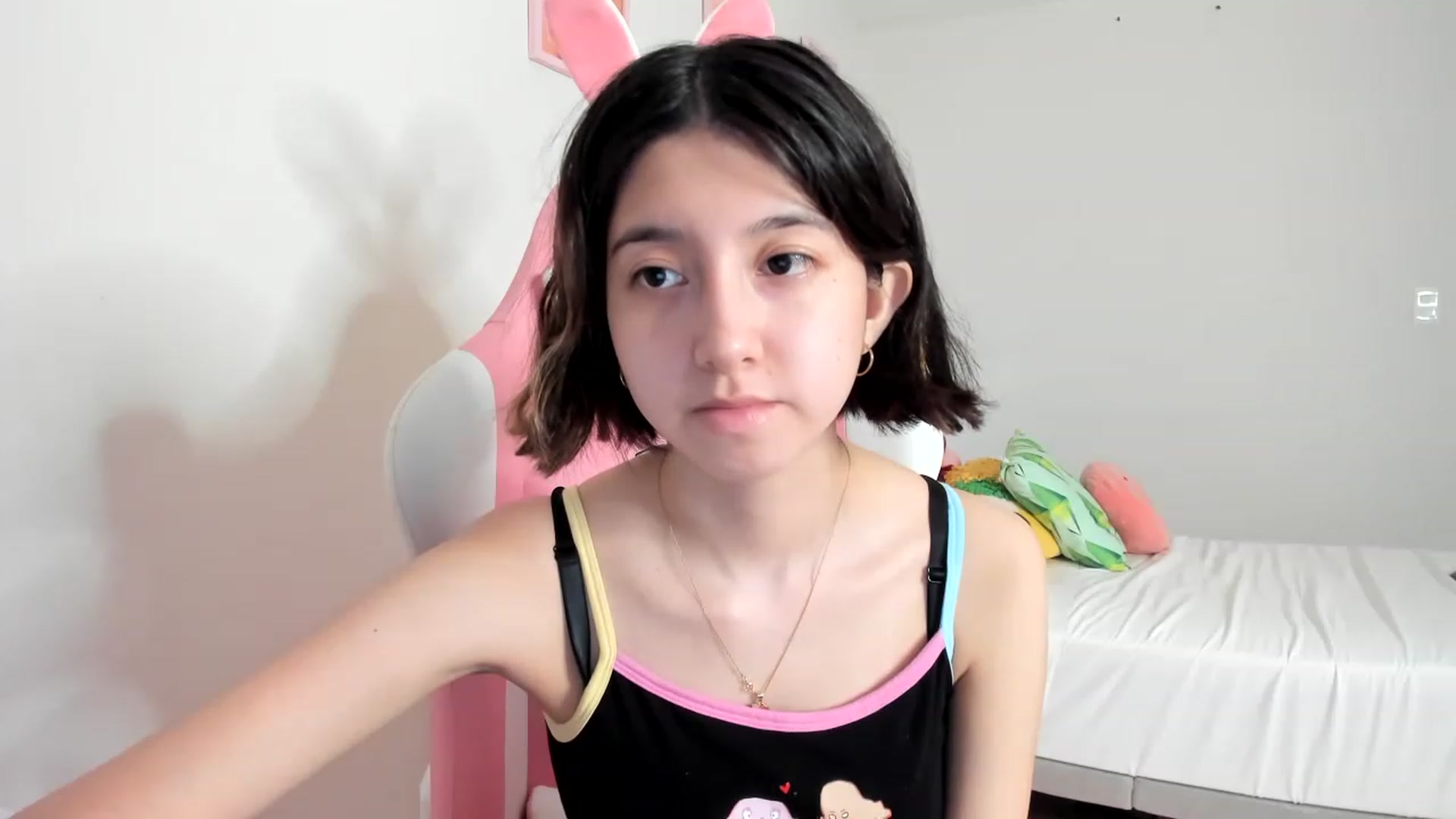 Gallery image thumbnail from Cherrycute666's myfreecams stream on, 03/23/2023, 07:13 image 19 of 20