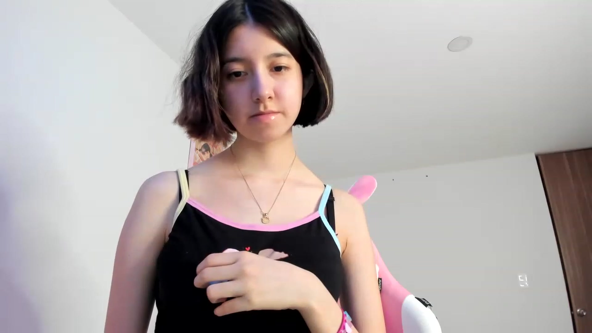 Gallery image thumbnail from Cherrycute666's myfreecams stream on, 03/23/2023, 11:18 image 8 of 20