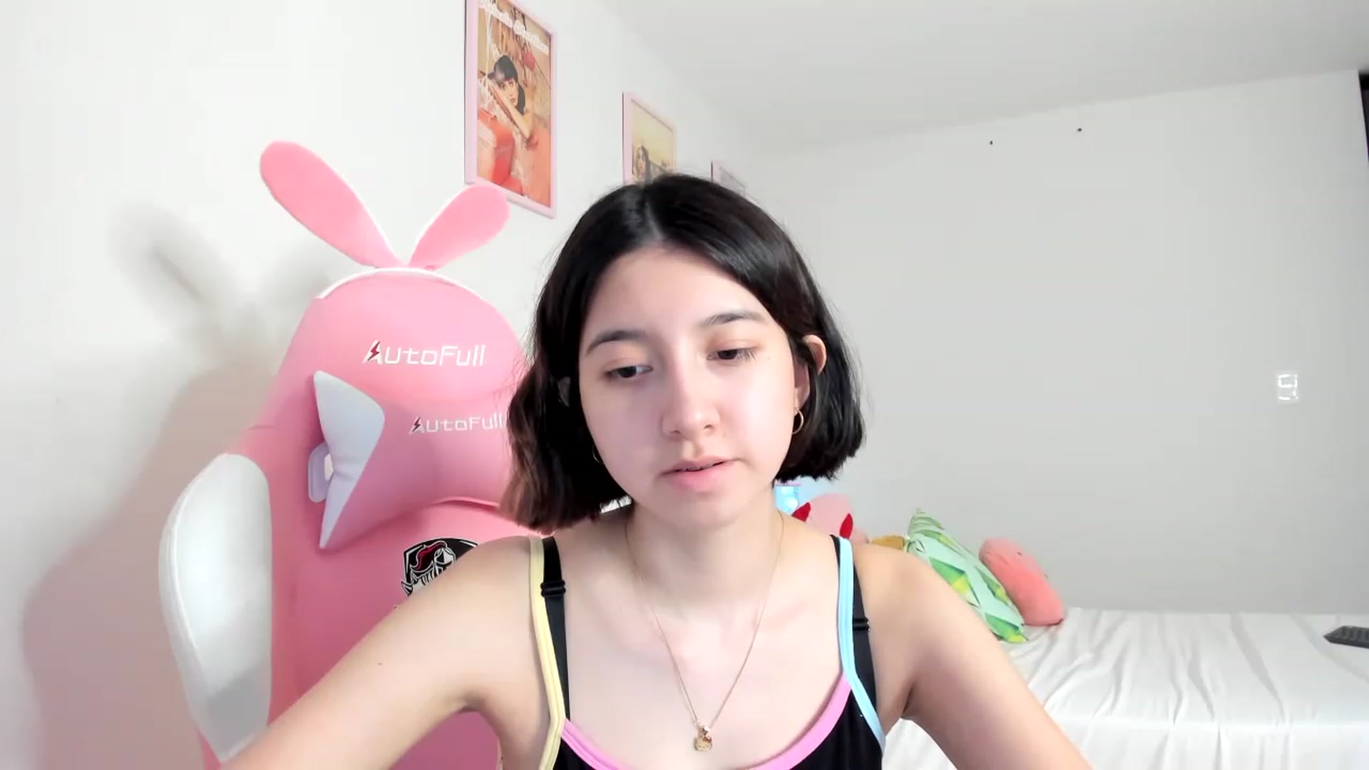 Gallery image thumbnail from Cherrycute666's myfreecams stream on, 03/23/2023, 11:18 image 15 of 20
