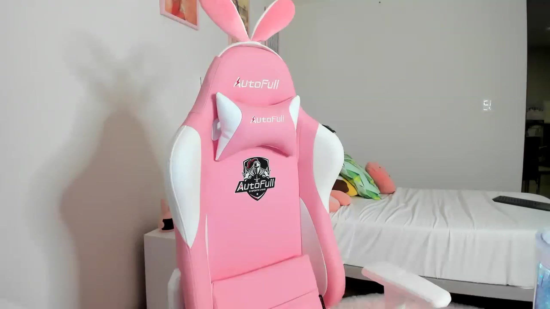 Gallery image thumbnail from Cherrycute666's myfreecams stream on, 03/23/2023, 11:18 image 4 of 20