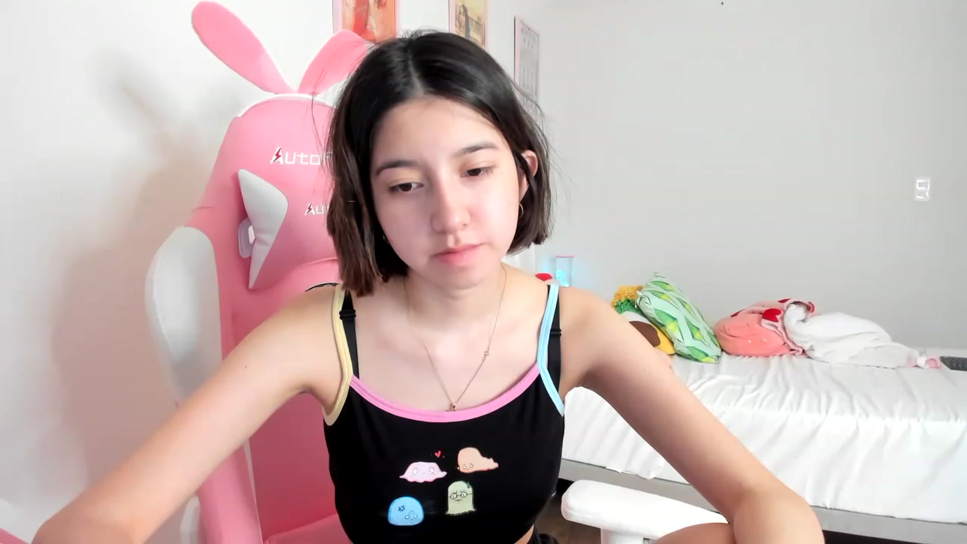 Gallery image thumbnail from Cherrycute666's myfreecams stream on, 03/23/2023, 17:54 image 3 of 20