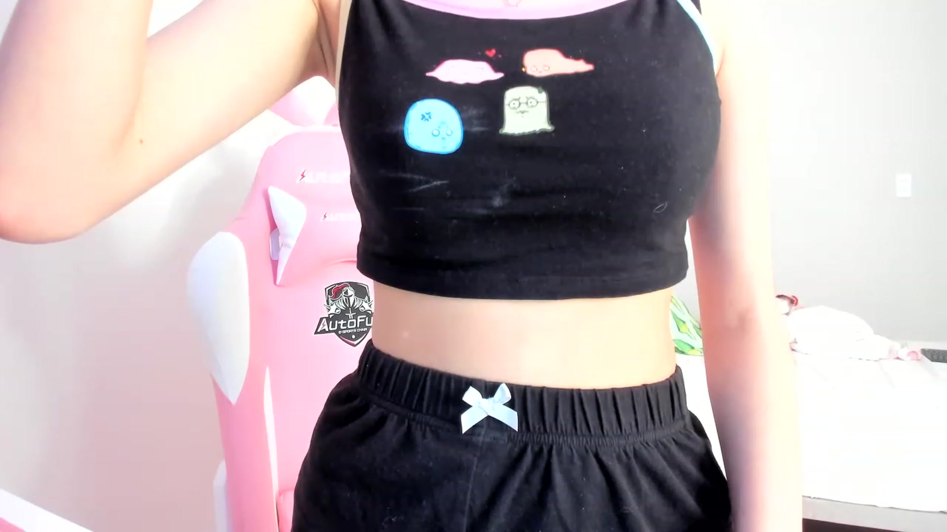 Gallery image thumbnail from Cherrycute666's myfreecams stream on, 03/23/2023, 17:54 image 5 of 20