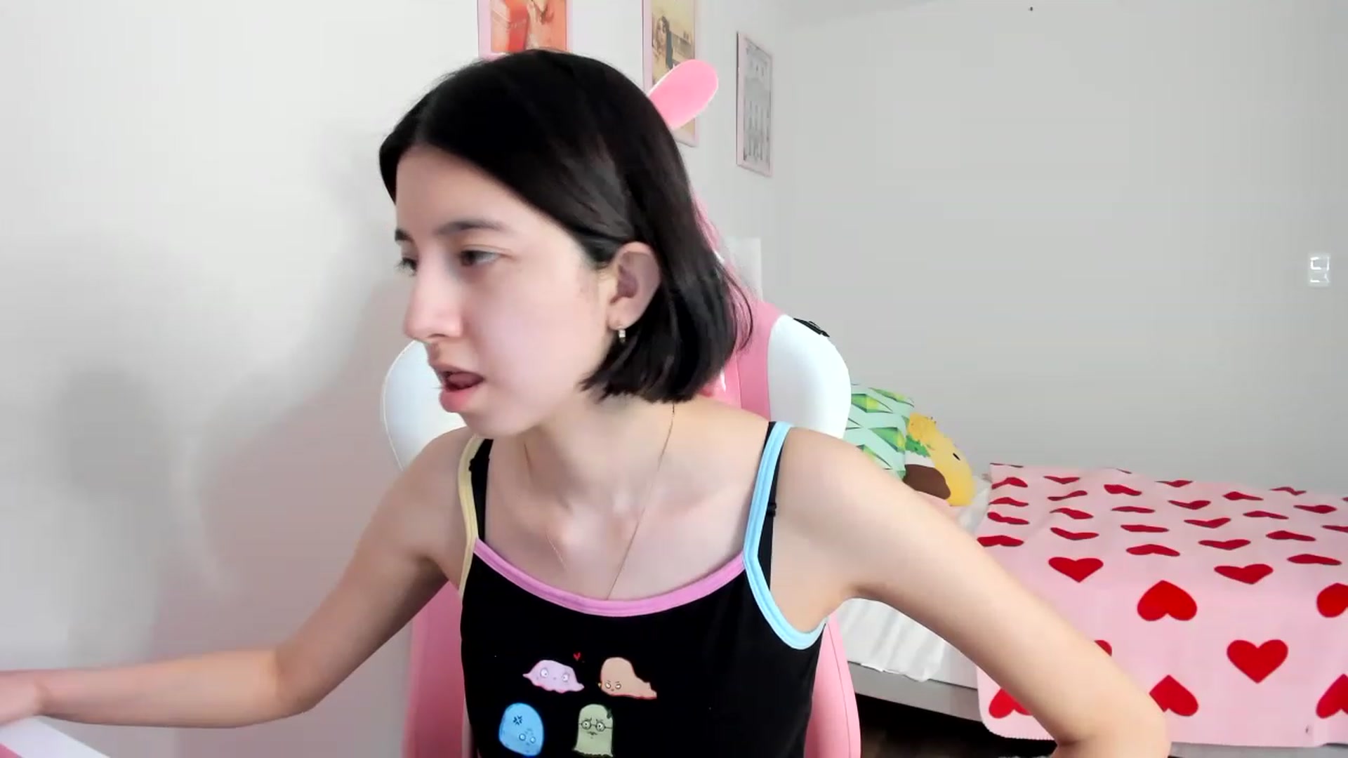 Gallery image thumbnail from Cherrycute666's myfreecams stream on, 03/23/2023, 21:39 image 5 of 20