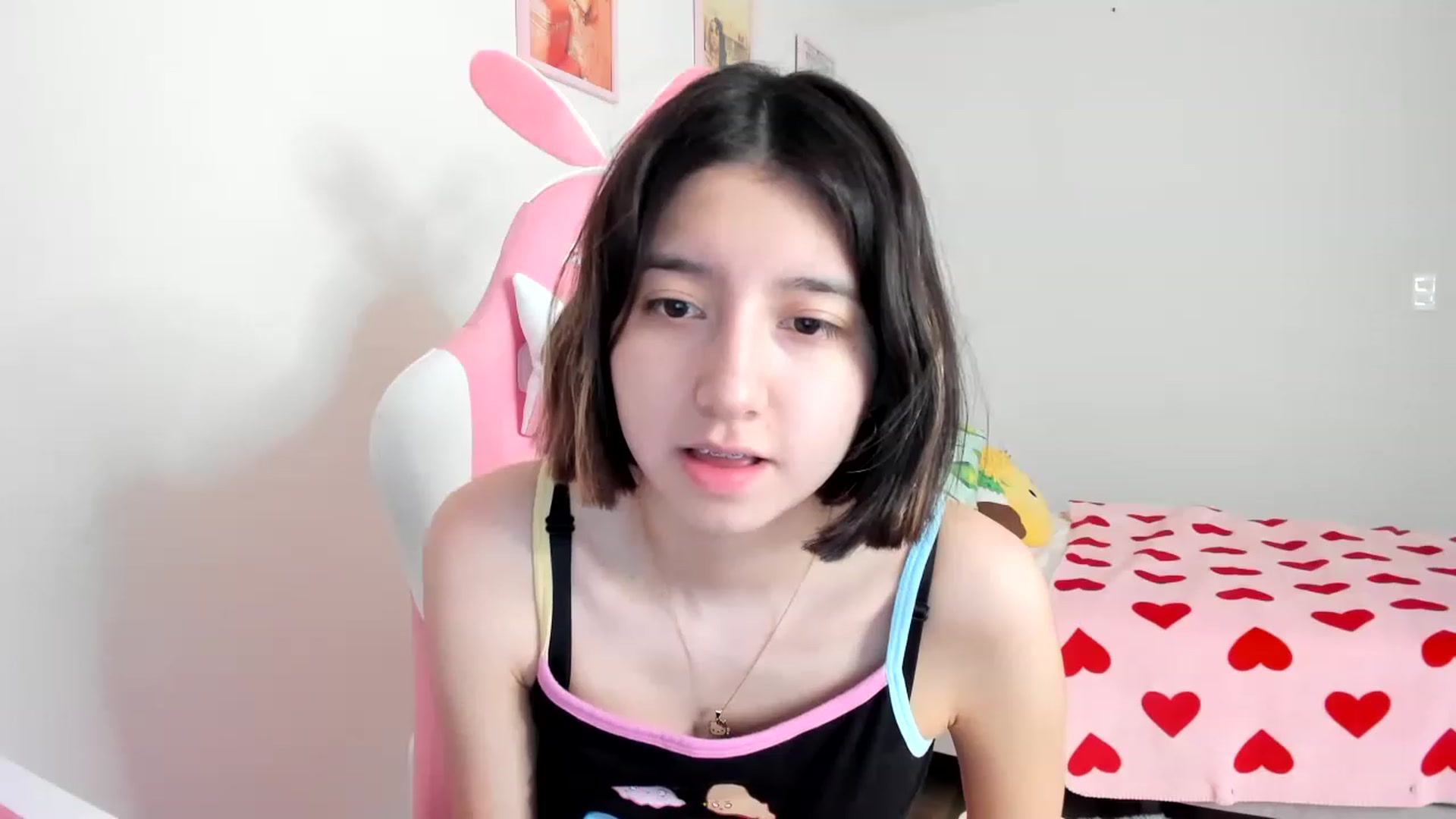 Gallery image thumbnail from Cherrycute666's myfreecams stream on, 03/23/2023, 21:39 image 4 of 20