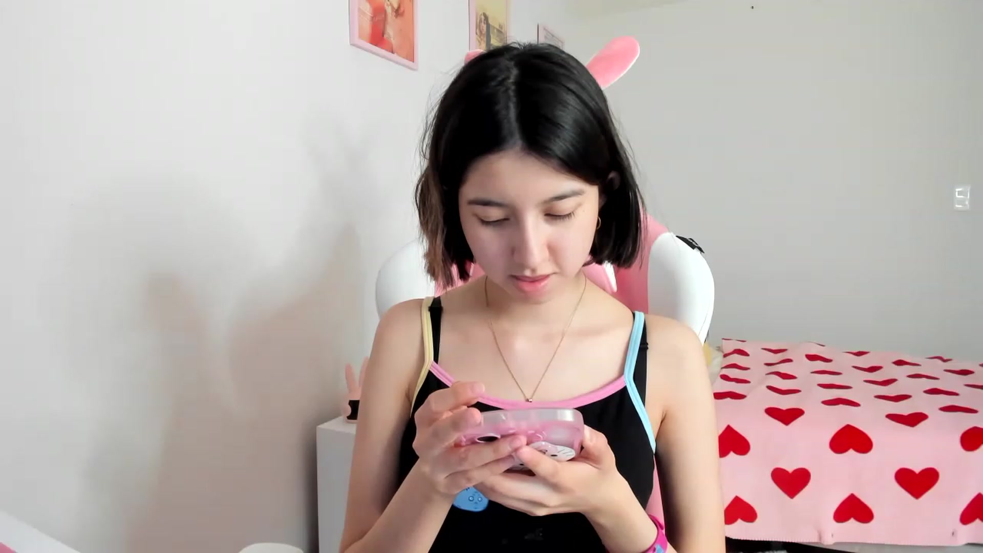 Gallery image thumbnail from Cherrycute666's myfreecams stream on, 03/23/2023, 21:39 image 13 of 20