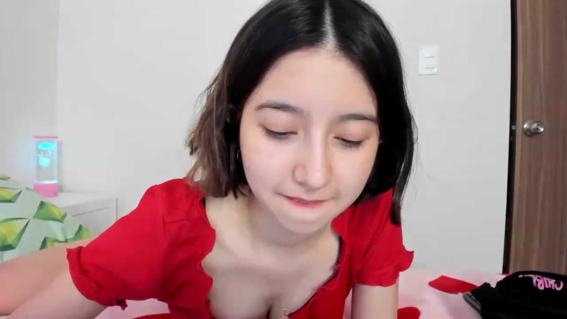Gallery image thumbnail from Cherrycute666's myfreecams stream on, 03/24/2023, 02:16 image 15 of 20