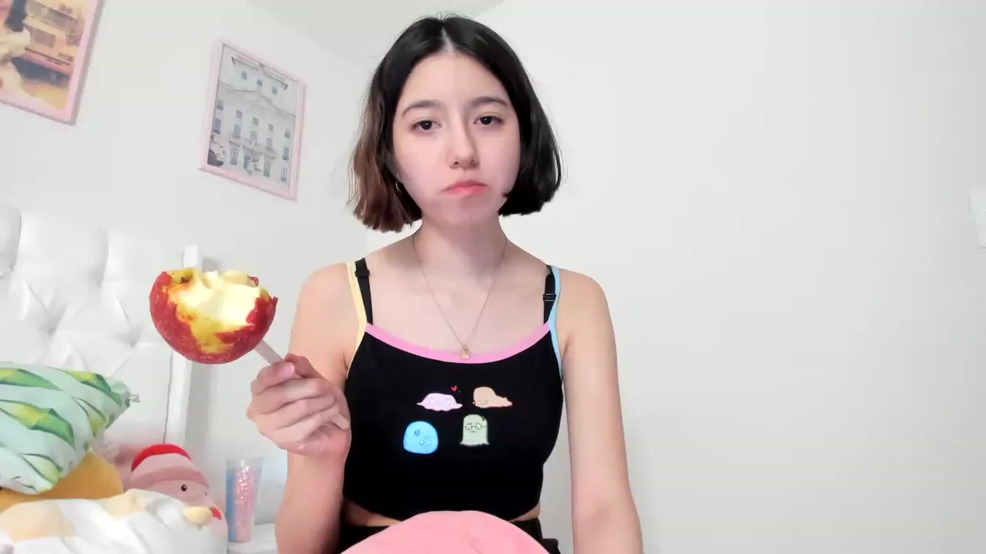 Gallery image thumbnail from Cherrycute666's myfreecams stream on, 03/24/2023, 05:17 image 6 of 20