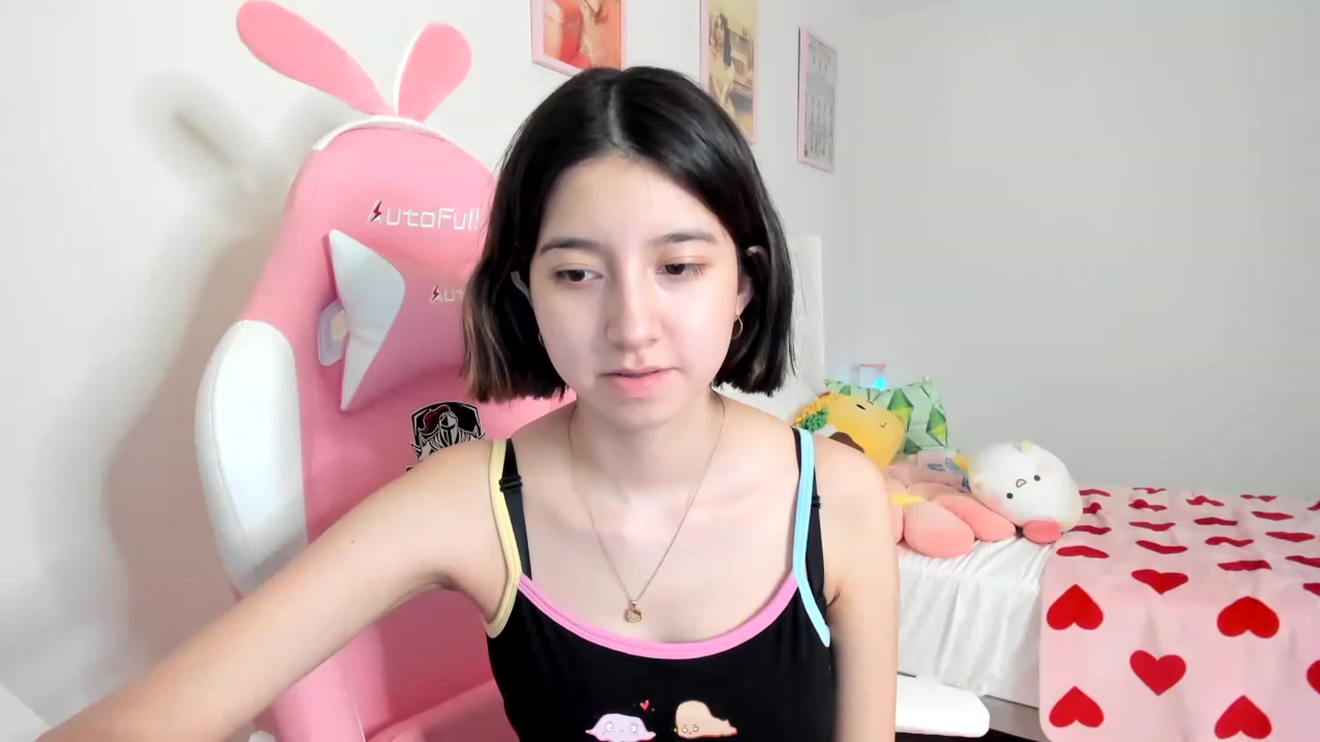 Gallery image thumbnail from Cherrycute666's myfreecams stream on, 03/24/2023, 10:28 image 16 of 20