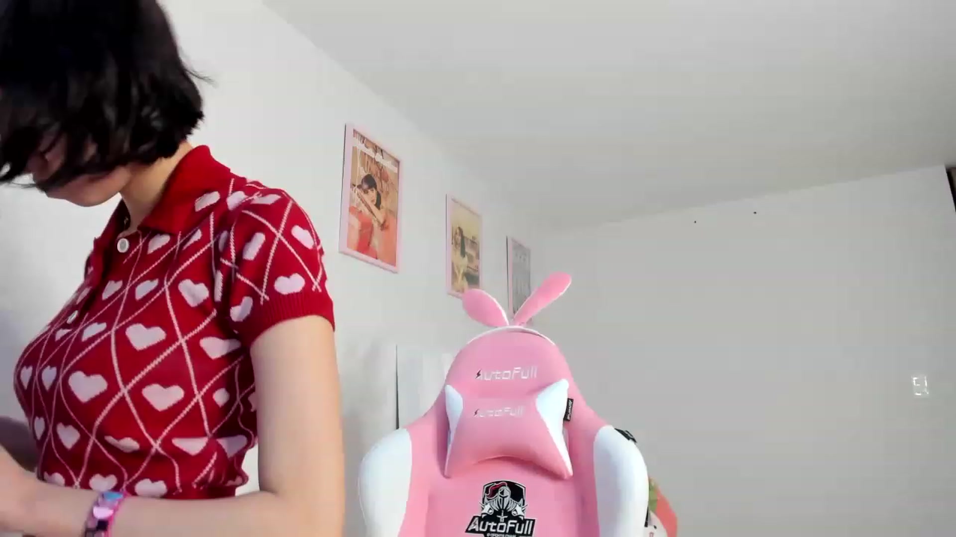Gallery image thumbnail from Cherrycute666's myfreecams stream on, 03/24/2023, 11:00 image 12 of 20