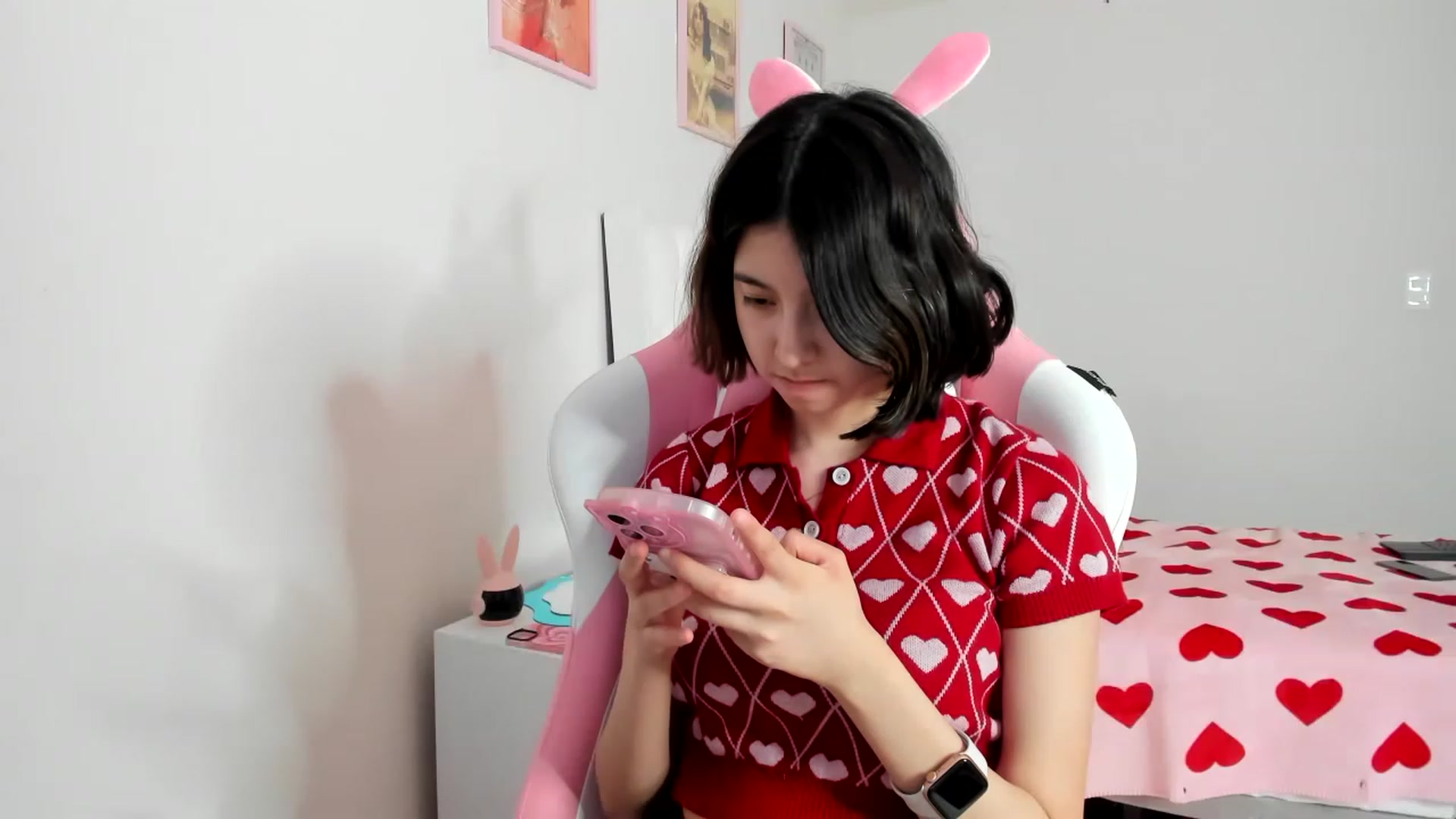 Gallery image thumbnail from Cherrycute666's myfreecams stream on, 03/25/2023, 07:33 image 15 of 20