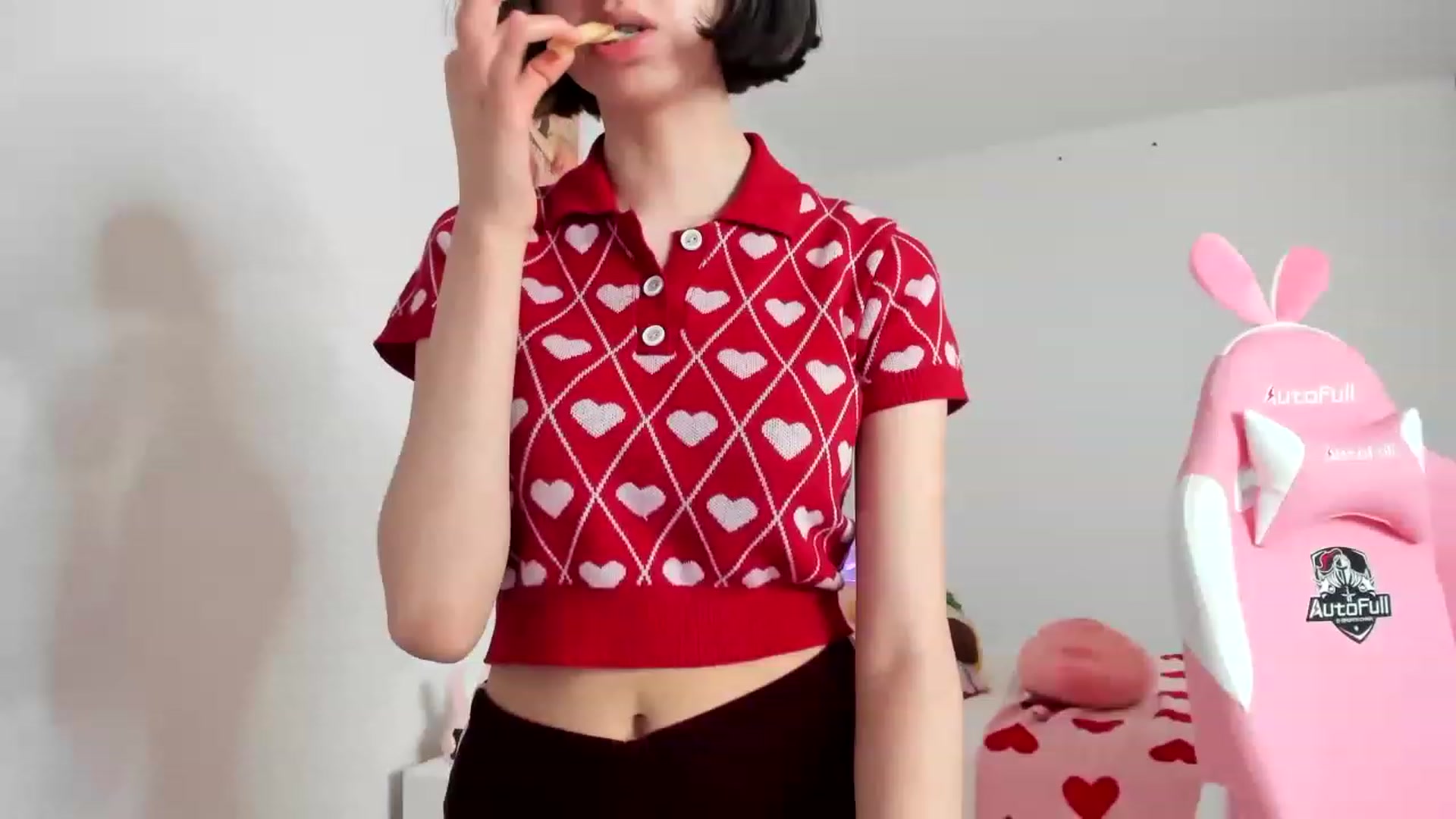 Gallery image thumbnail from Cherrycute666's myfreecams stream on, 03/25/2023, 12:45 image 7 of 20