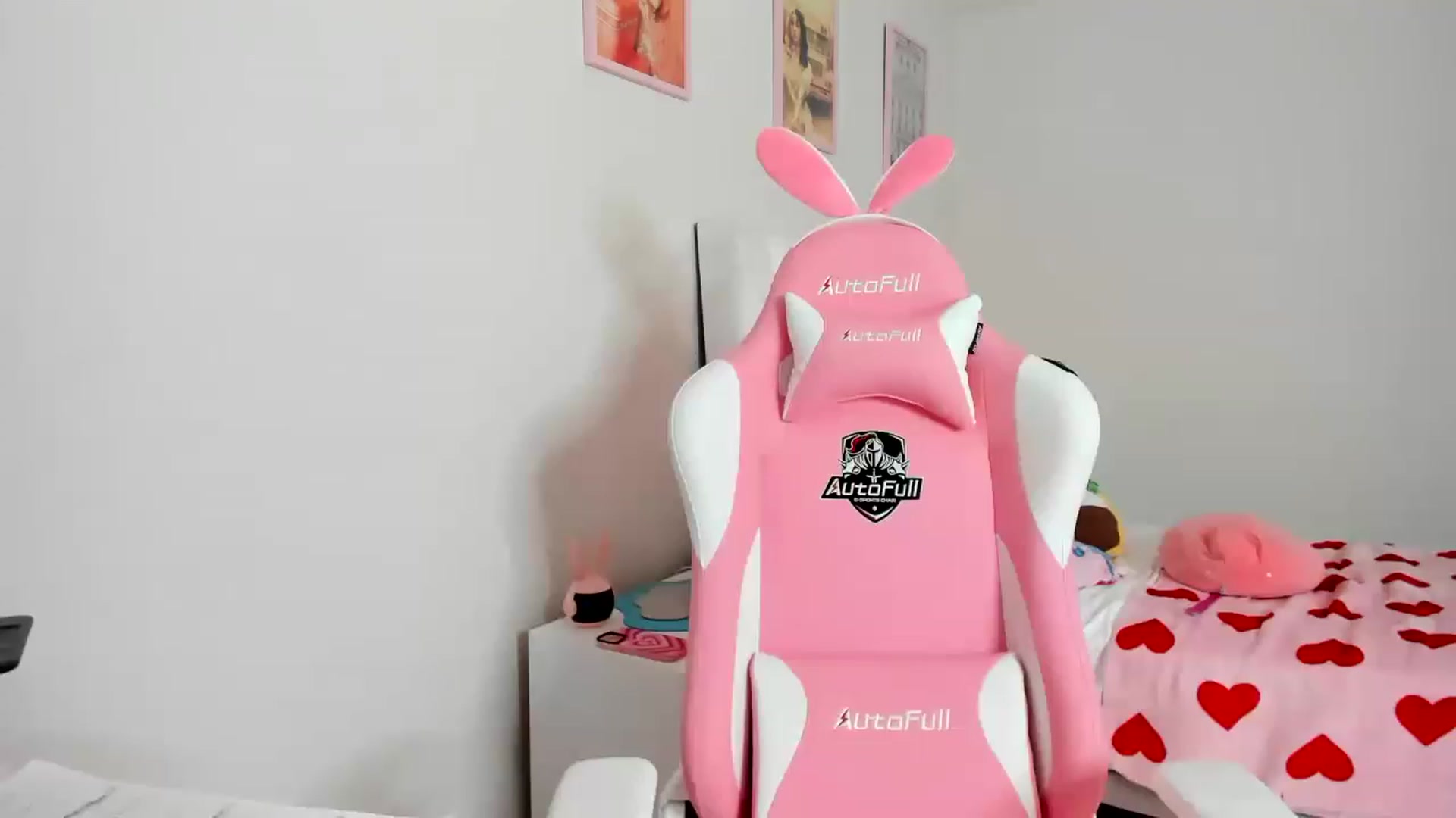 Gallery image thumbnail from Cherrycute666's myfreecams stream on, 03/25/2023, 15:50 image 3 of 20