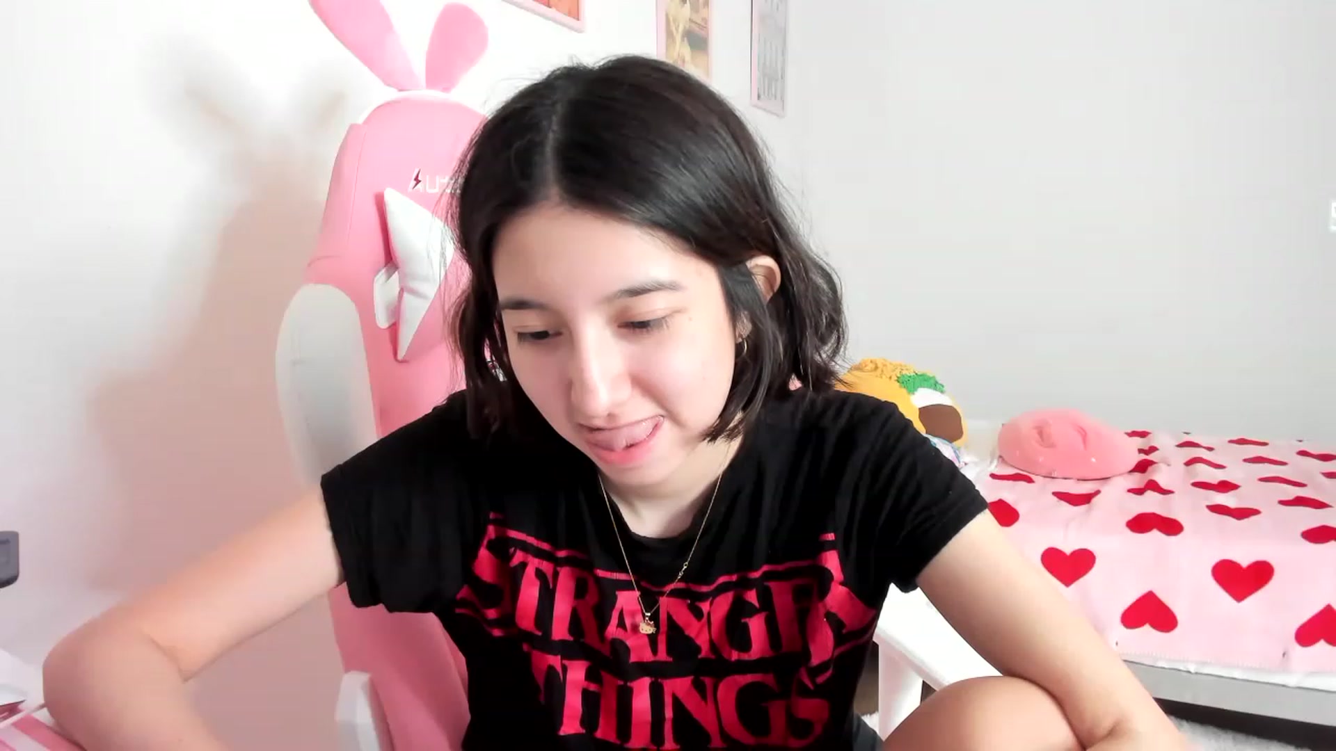 Gallery image thumbnail from Cherrycute666's myfreecams stream on, 03/25/2023, 16:38 image 4 of 20