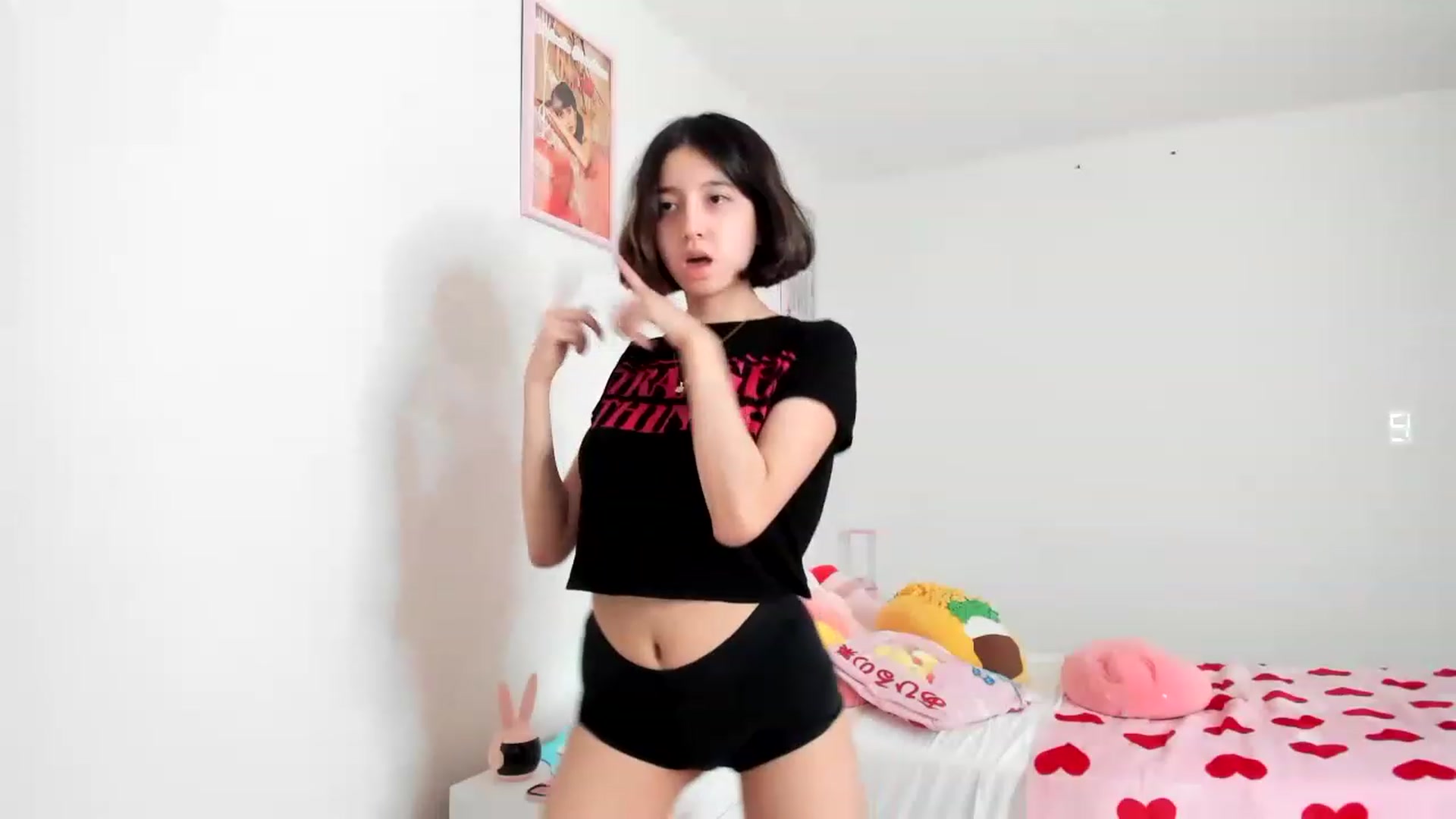 Gallery image thumbnail from Cherrycute666's myfreecams stream on, 03/25/2023, 17:51 image 6 of 20