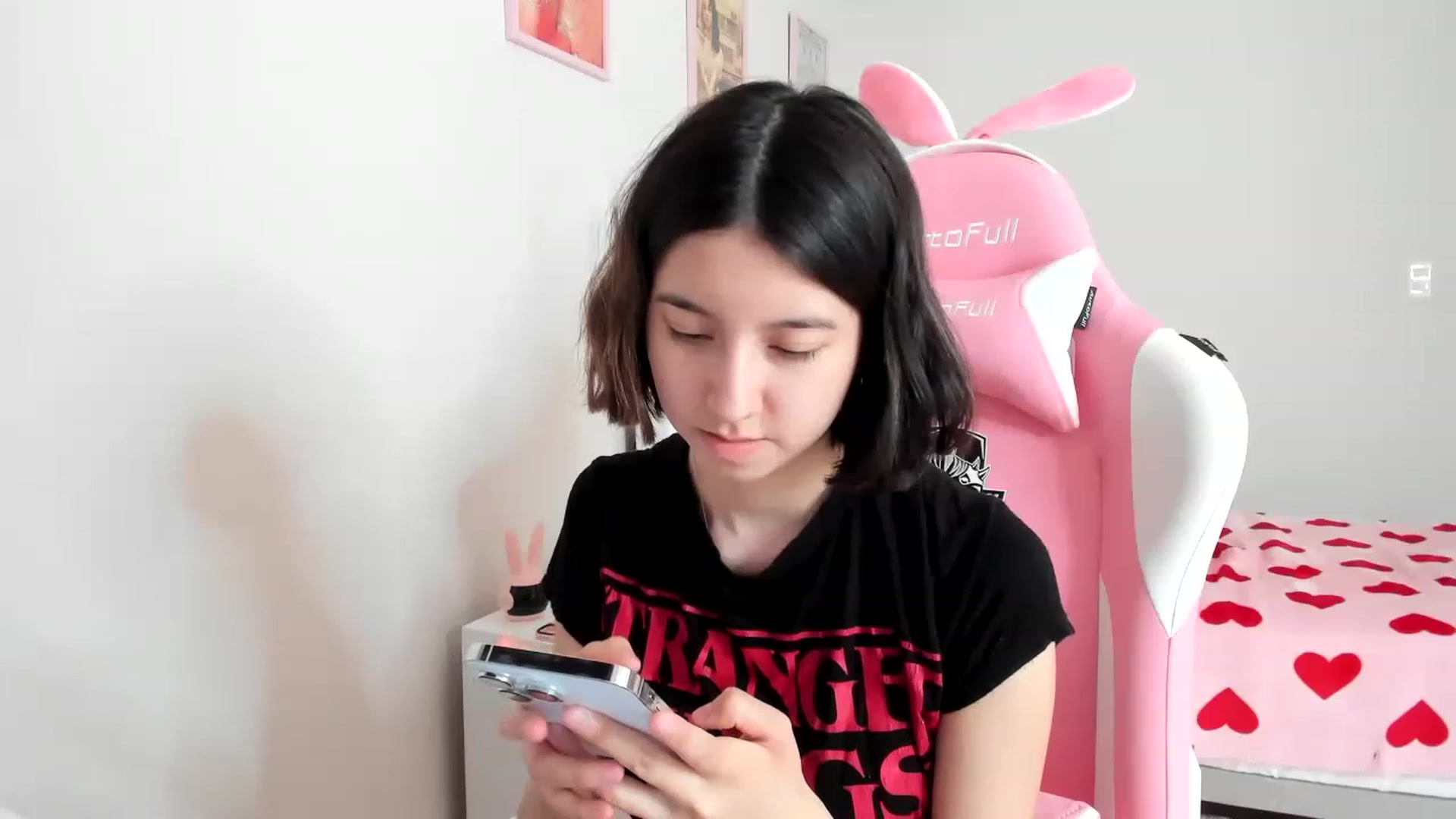 Gallery image thumbnail from Cherrycute666's myfreecams stream on, 03/25/2023, 17:51 image 14 of 20