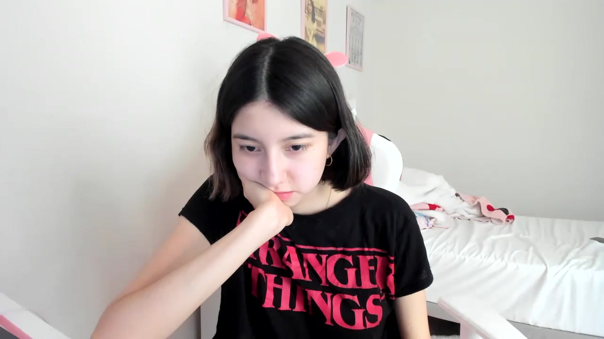 Gallery image thumbnail from Cherrycute666's myfreecams stream on, 03/25/2023, 22:06 image 12 of 20
