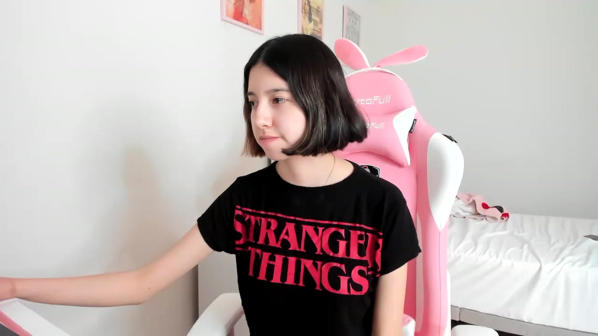 Gallery image thumbnail from Cherrycute666's myfreecams stream on, 03/25/2023, 22:06 image 9 of 20