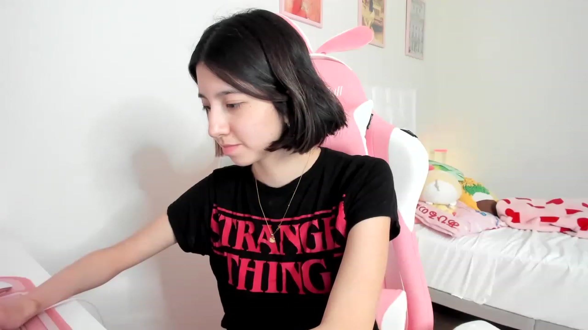 Gallery image thumbnail from Cherrycute666's myfreecams stream on, 03/26/2023, 04:43 image 5 of 20