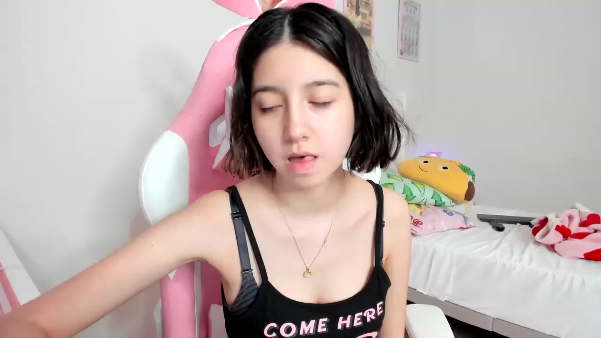 Gallery image thumbnail from Cherrycute666's myfreecams stream on, 03/26/2023, 09:54 image 19 of 20
