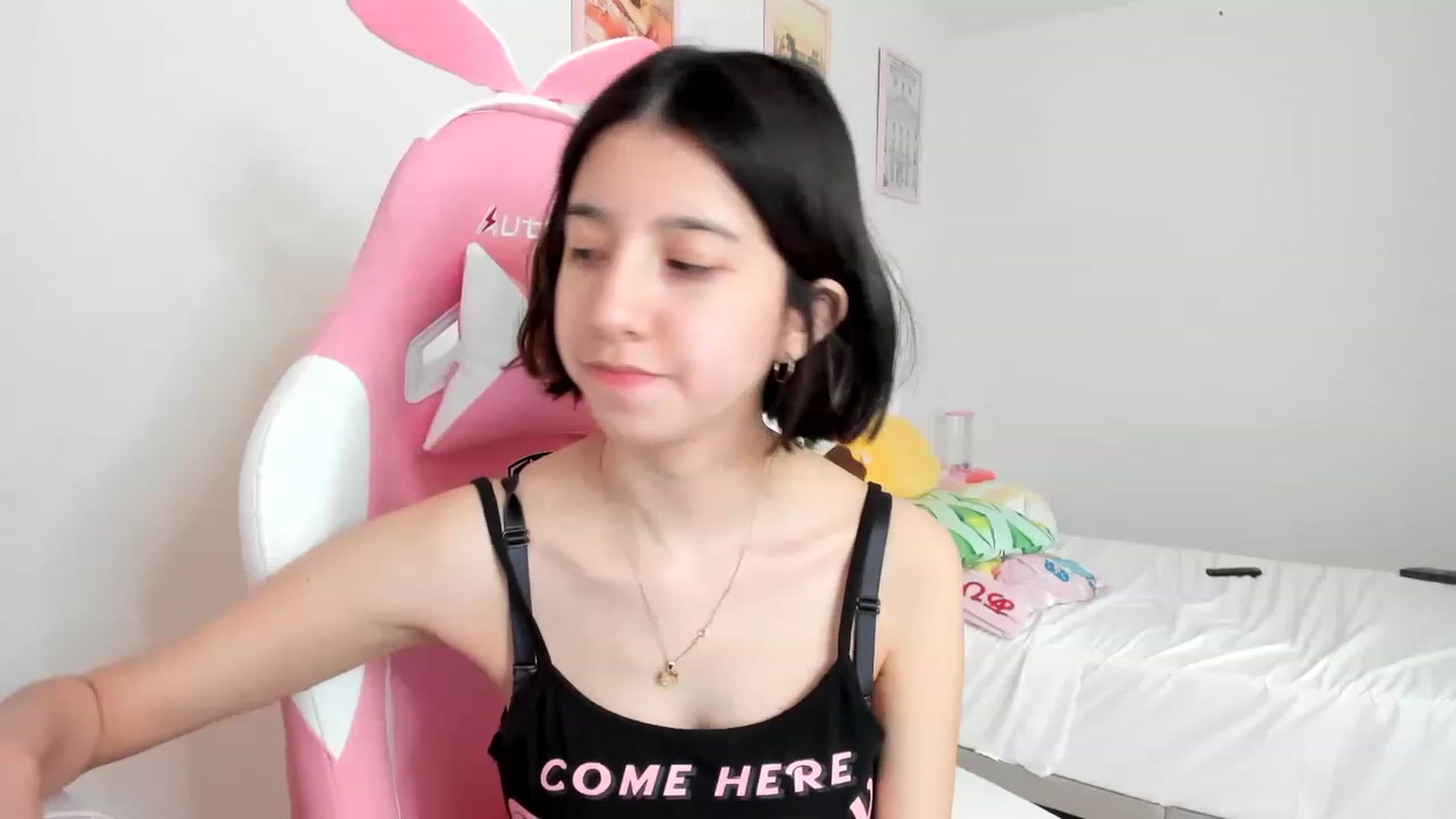 Gallery image thumbnail from Cherrycute666's myfreecams stream on, 03/26/2023, 22:01 image 13 of 20