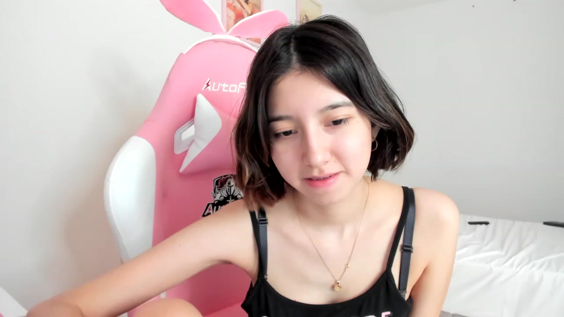 Gallery image thumbnail from Cherrycute666's myfreecams stream on, 03/26/2023, 22:01 image 14 of 20