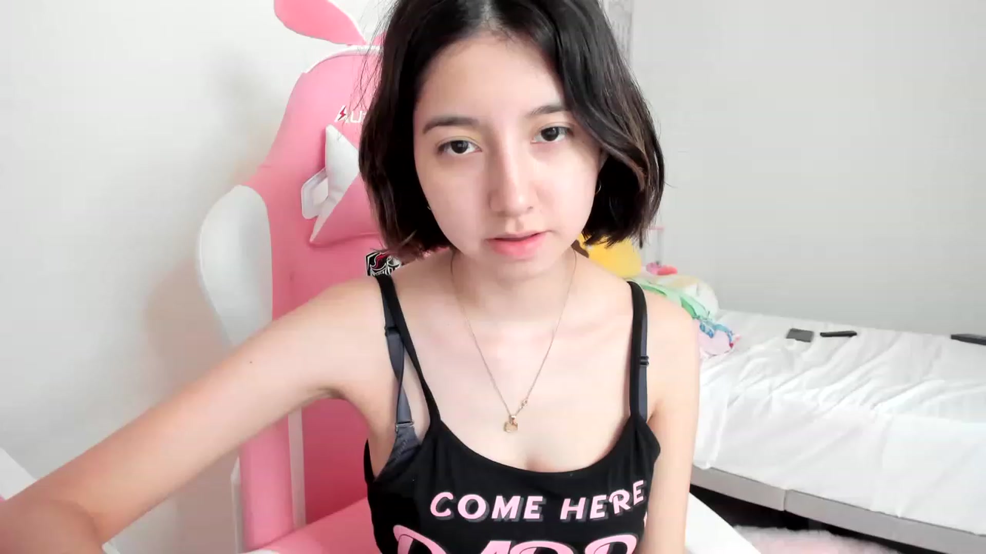 Gallery image thumbnail from Cherrycute666's myfreecams stream on, 03/26/2023, 22:01 image 8 of 20