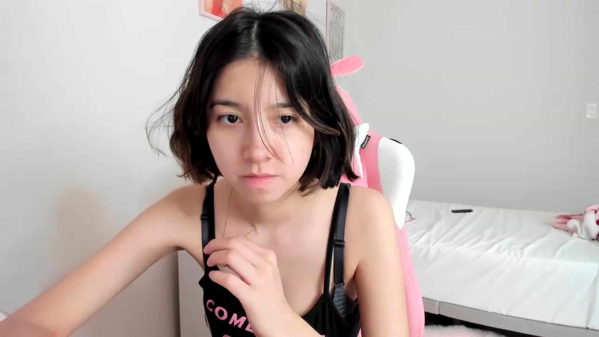 Gallery image thumbnail from Cherrycute666's myfreecams stream on, 03/26/2023, 23:37 image 1 of 20