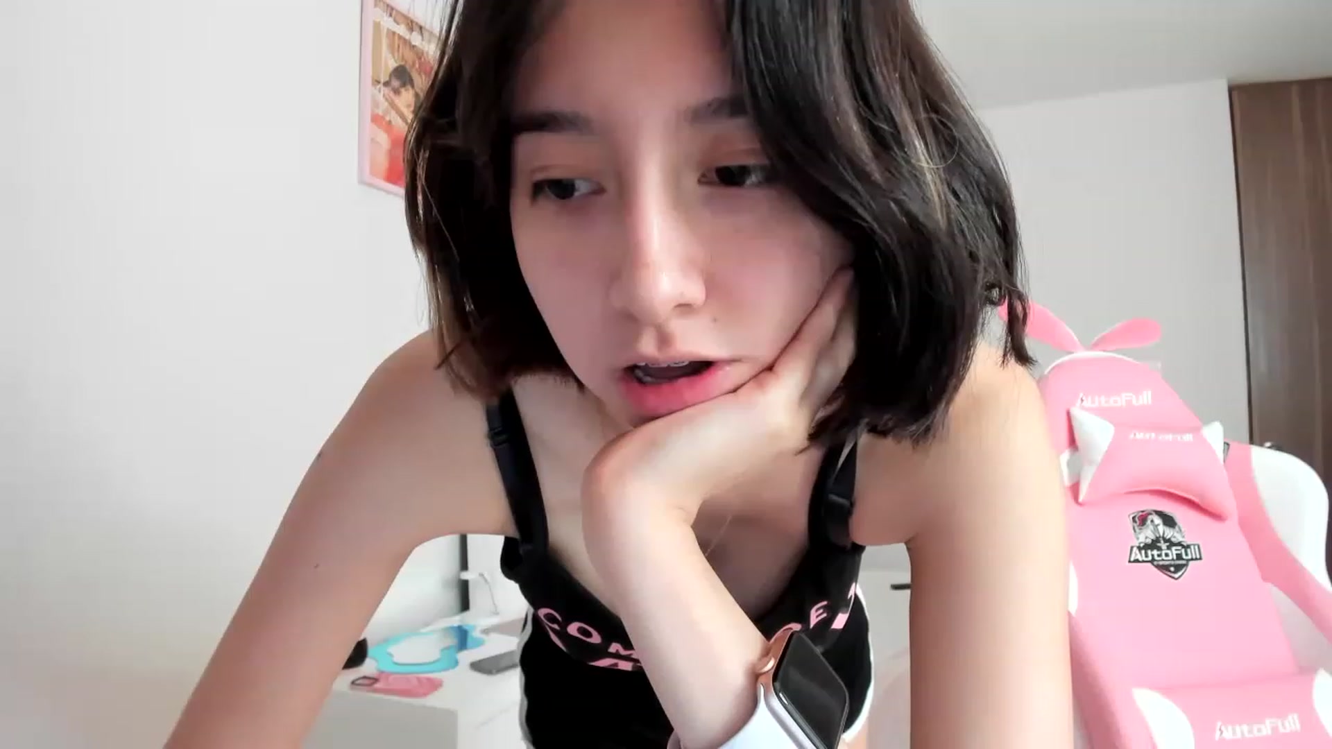 Gallery image thumbnail from Cherrycute666's myfreecams stream on, 03/26/2023, 23:37 image 19 of 20
