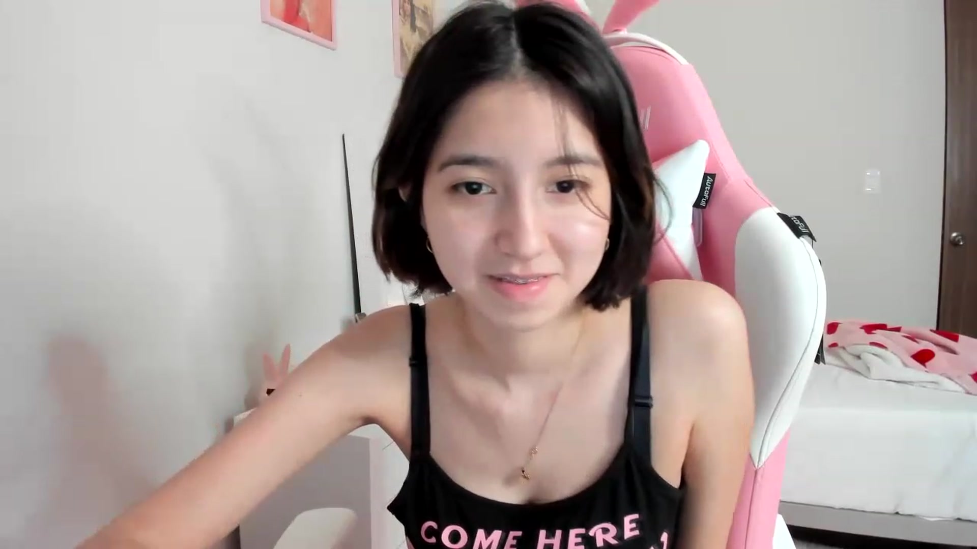 Gallery image thumbnail from Cherrycute666's myfreecams stream on, 03/27/2023, 06:25 image 16 of 20