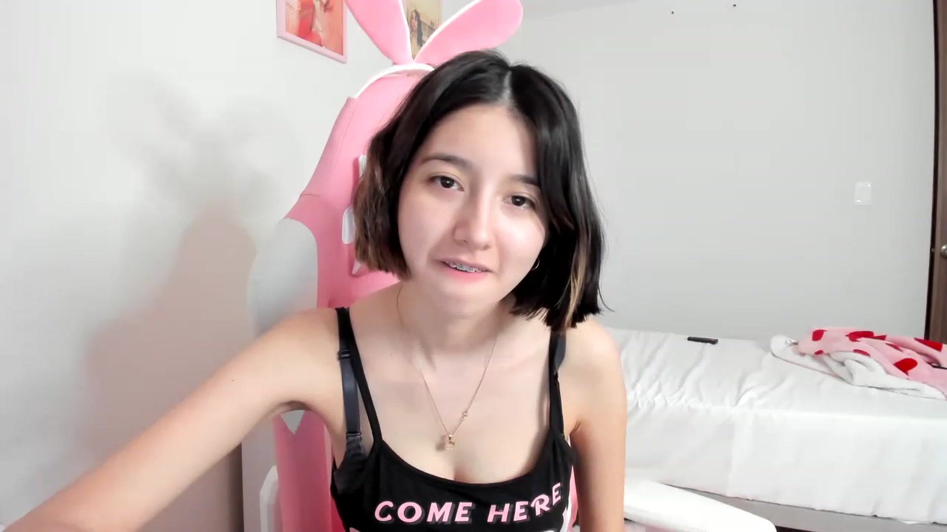 Gallery image thumbnail from Cherrycute666's myfreecams stream on, 03/27/2023, 06:25 image 4 of 20