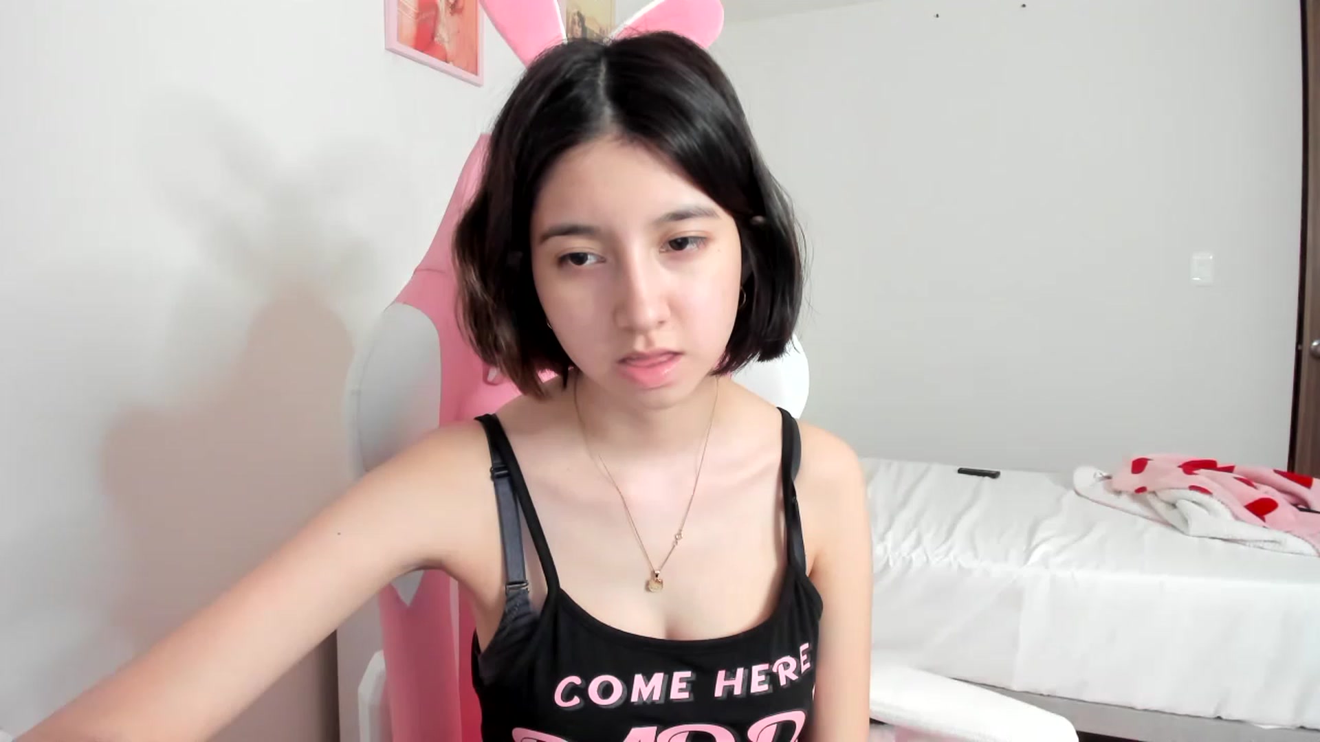 Gallery image thumbnail from Cherrycute666's myfreecams stream on, 03/27/2023, 06:25 image 3 of 20