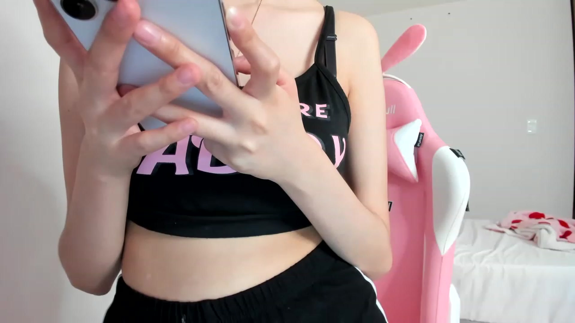 Gallery image thumbnail from Cherrycute666's myfreecams stream on, 03/27/2023, 07:51 image 12 of 20