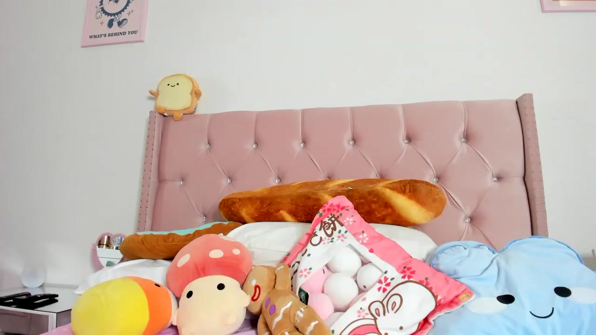 Gallery image thumbnail from Cherrycute666's myfreecams stream on, 03/27/2023, 15:52 image 20 of 20
