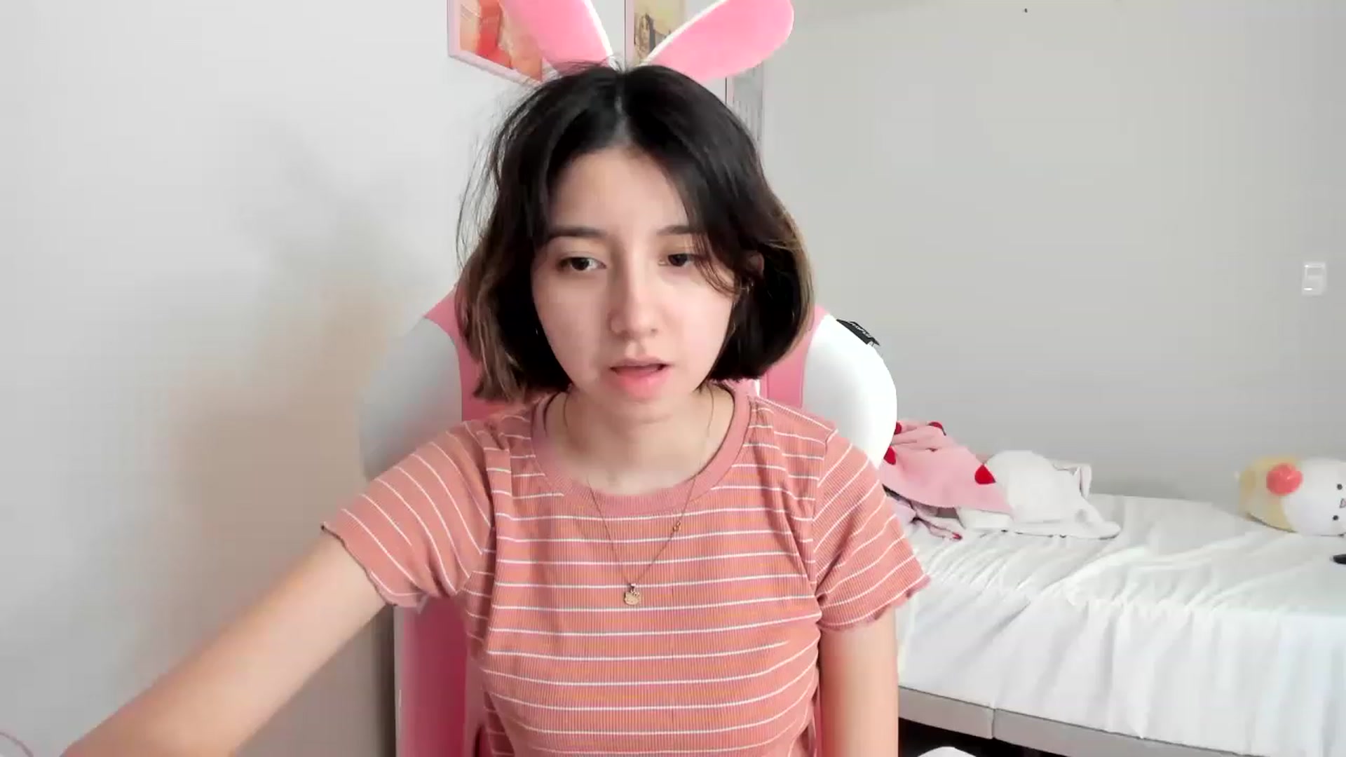 Gallery image thumbnail from Cherrycute666's myfreecams stream on, 03/27/2023, 20:31 image 9 of 20