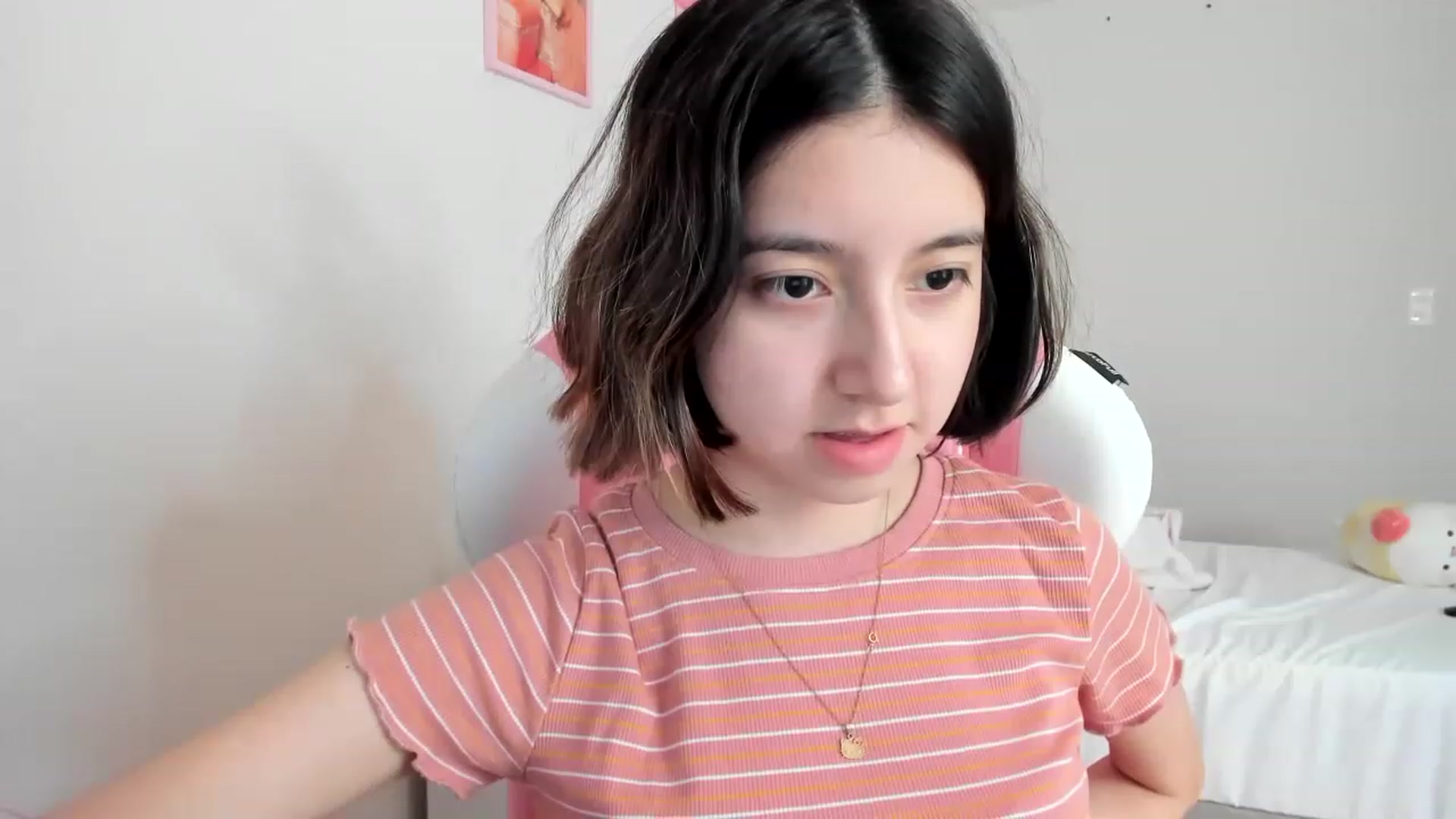 Gallery image thumbnail from Cherrycute666's myfreecams stream on, 03/27/2023, 20:31 image 14 of 20