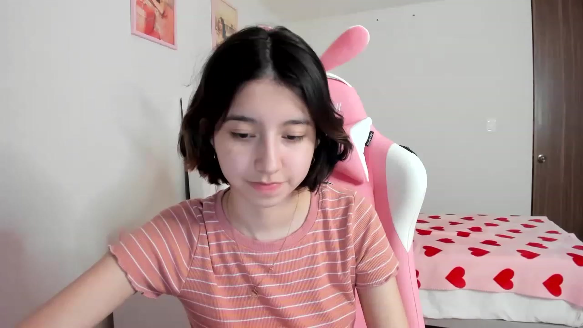 Gallery image thumbnail from Cherrycute666's myfreecams stream on, 03/28/2023, 05:16 image 11 of 20