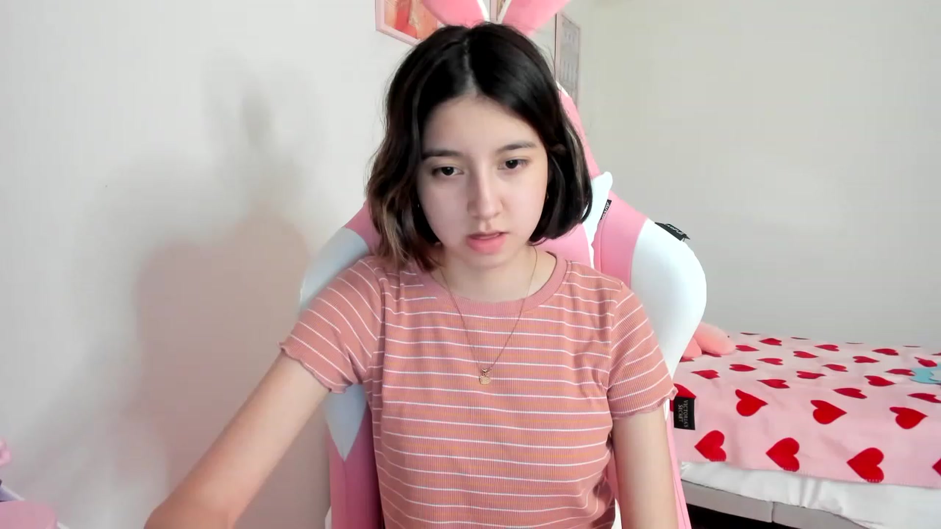 Gallery image thumbnail from Cherrycute666's myfreecams stream on, 03/28/2023, 07:45 image 17 of 20