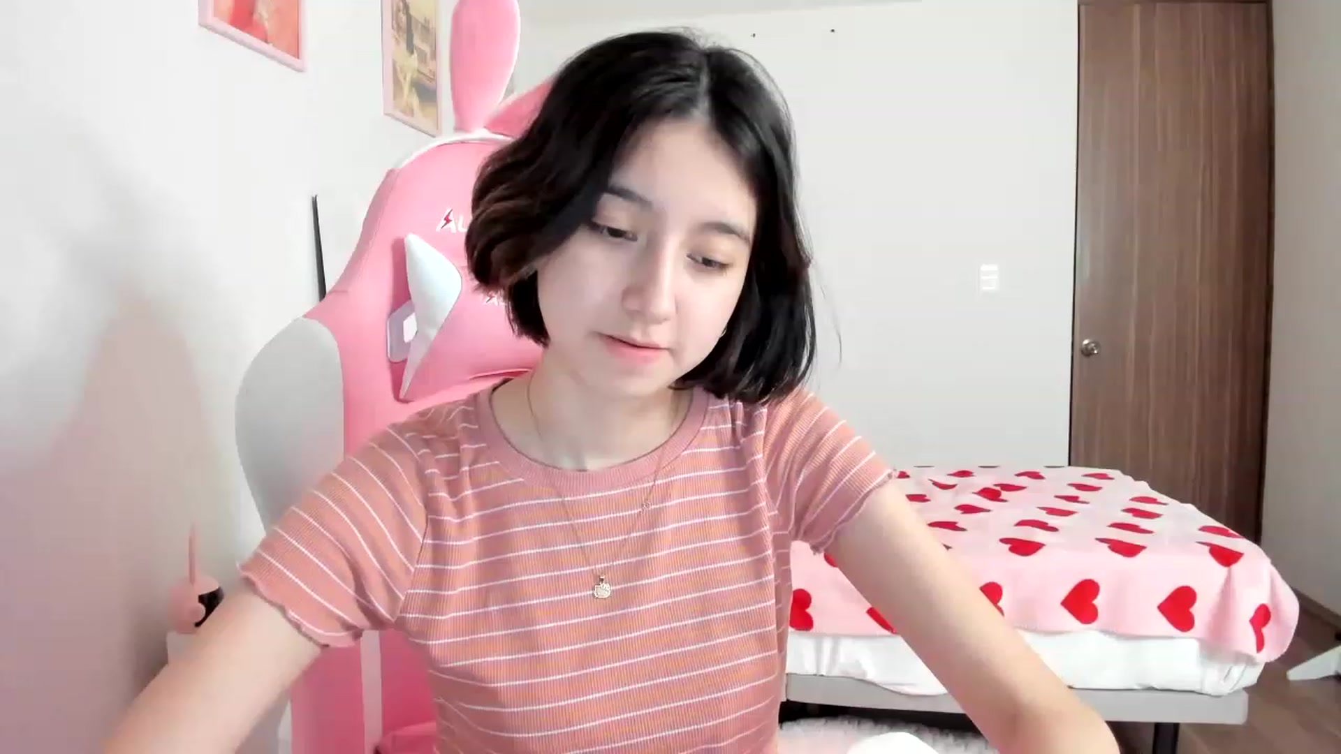 Gallery image thumbnail from Cherrycute666's myfreecams stream on, 03/28/2023, 07:45 image 1 of 20