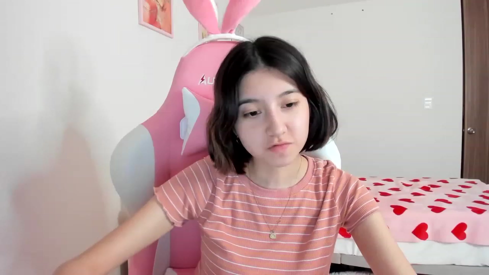 Gallery image thumbnail from Cherrycute666's myfreecams stream on, 03/28/2023, 07:45 image 7 of 20