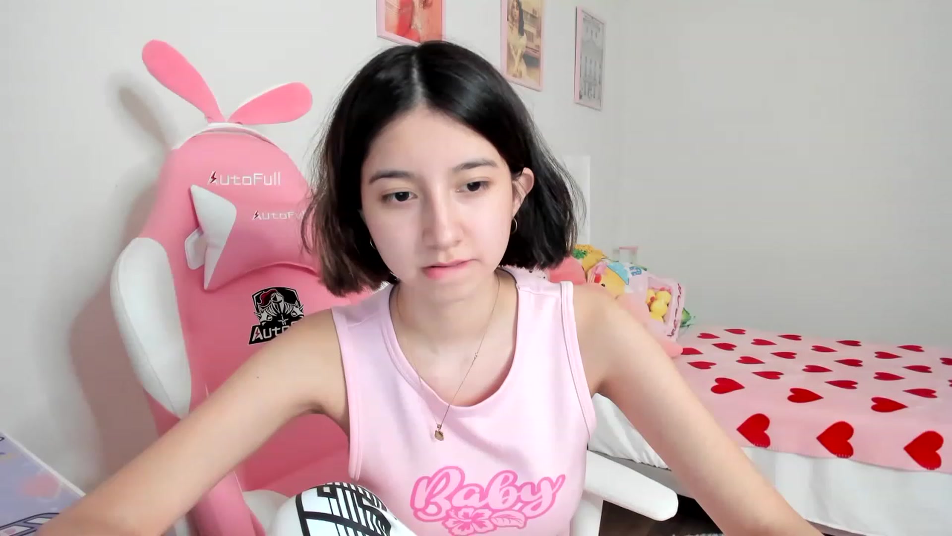 Gallery image thumbnail from Cherrycute666's myfreecams stream on, 03/29/2023, 03:11 image 1 of 20