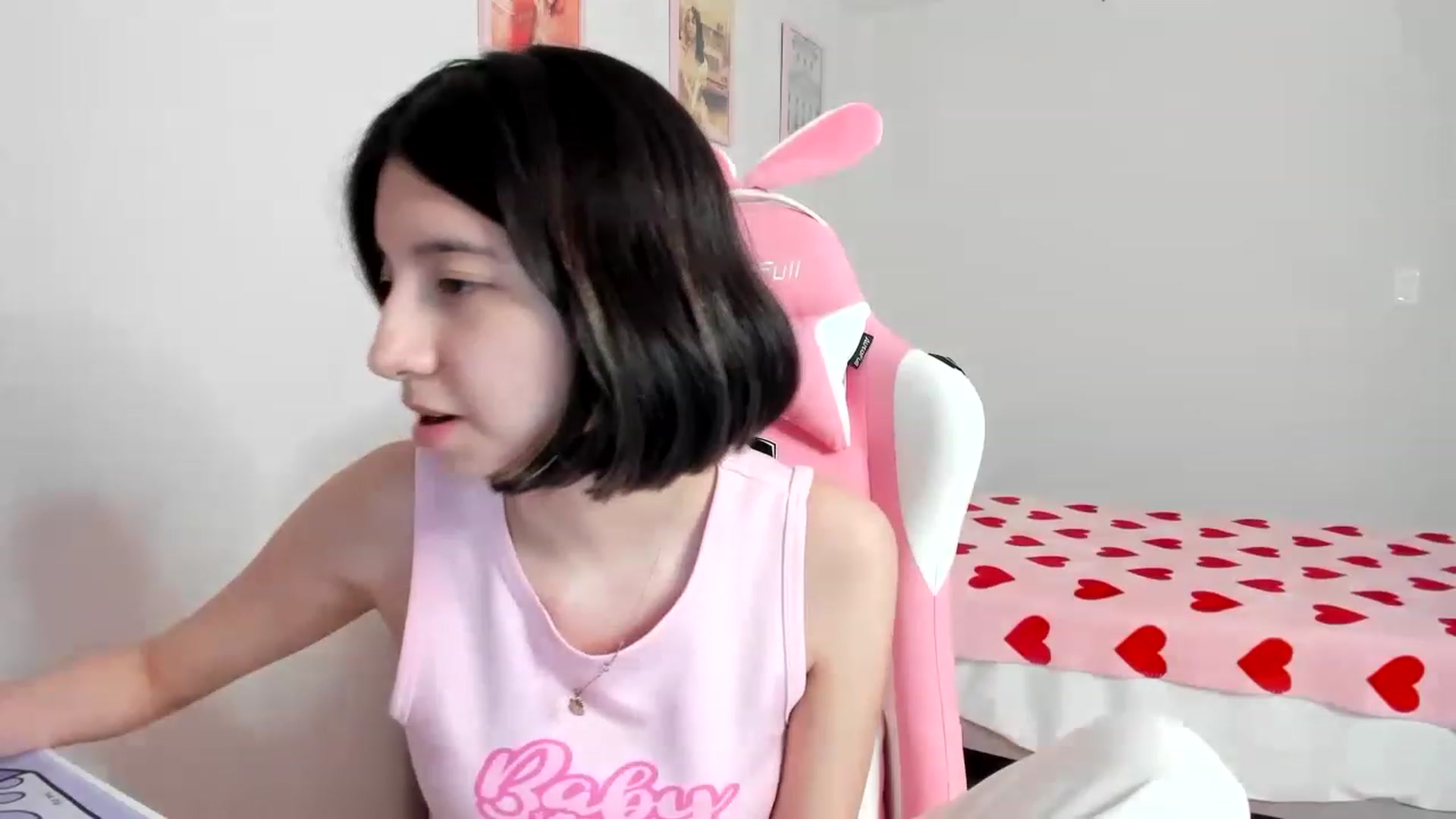 Gallery image thumbnail from Cherrycute666's myfreecams stream on, 03/29/2023, 05:42 image 14 of 20