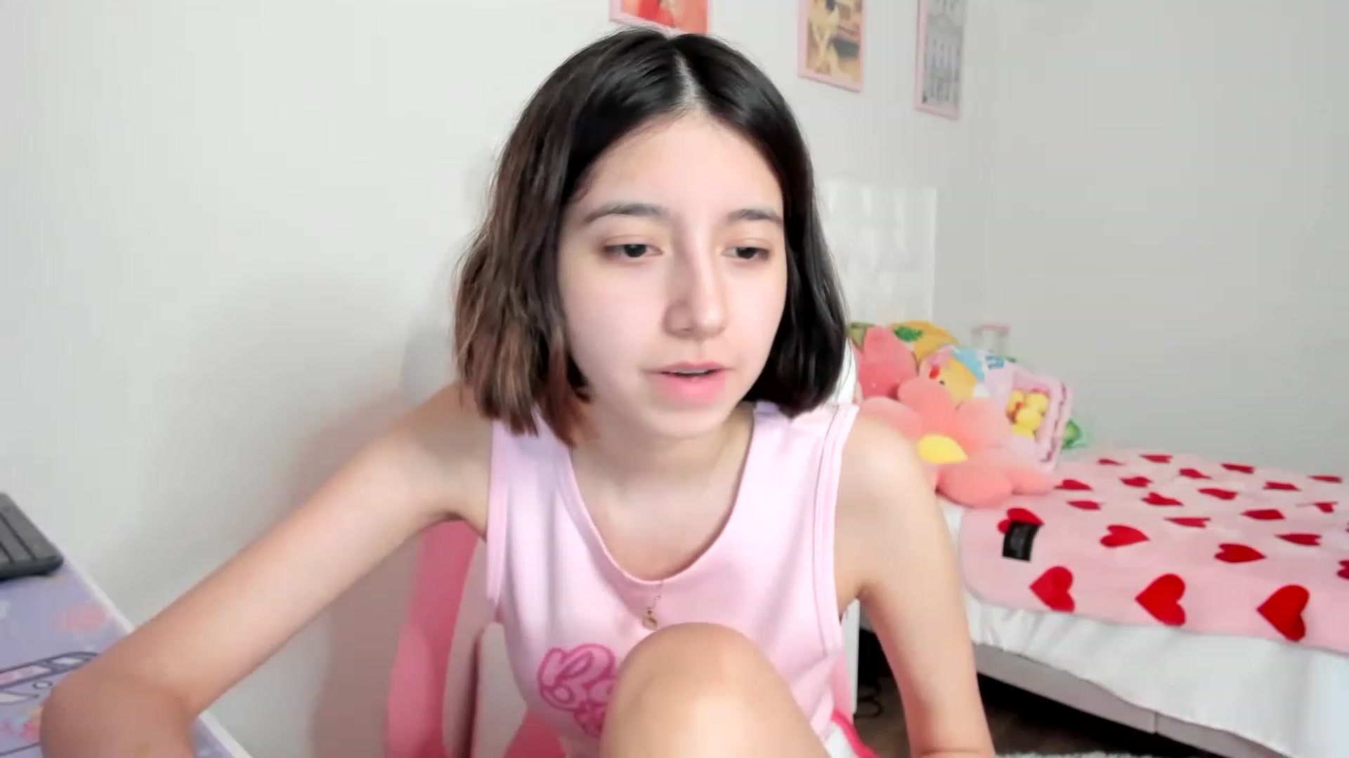 Gallery image thumbnail from Cherrycute666's myfreecams stream on, 03/29/2023, 08:15 image 6 of 20