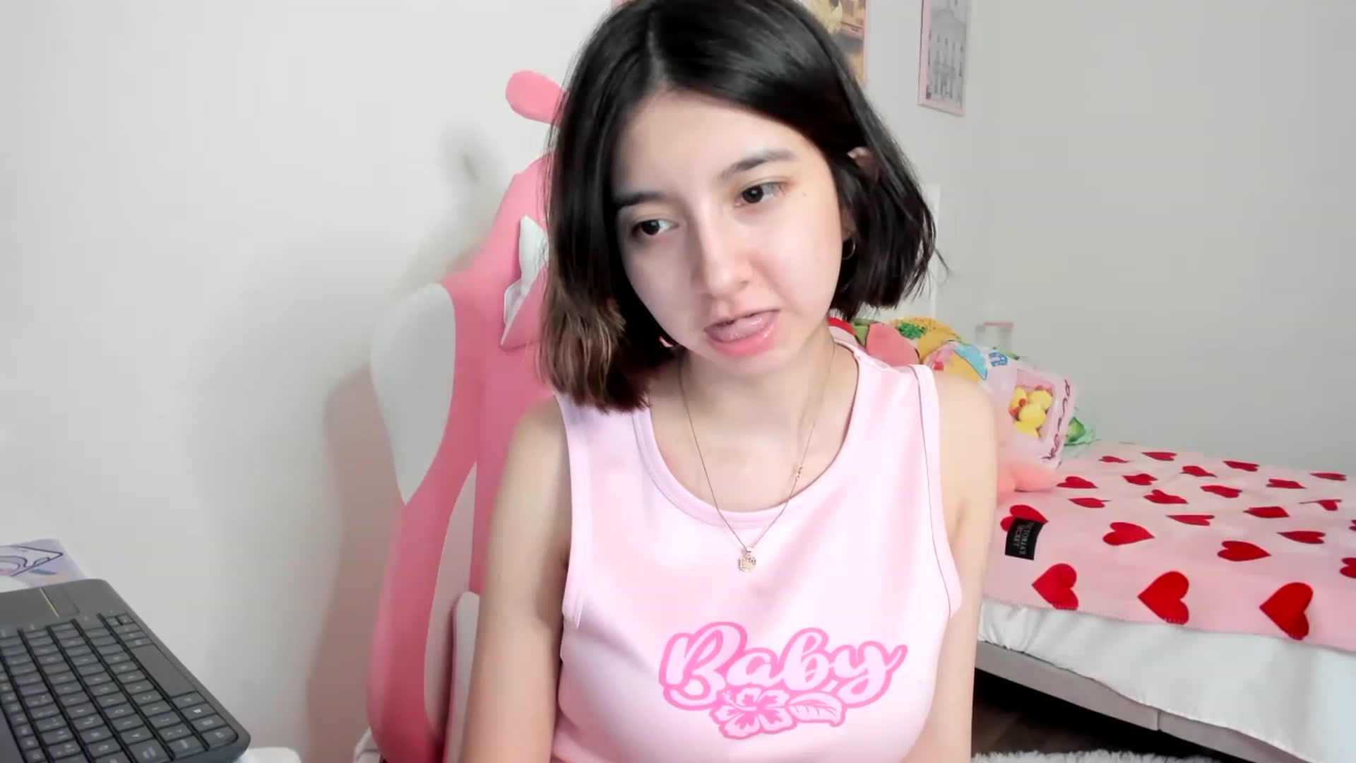 Gallery image thumbnail from Cherrycute666's myfreecams stream on, 03/29/2023, 08:15 image 9 of 20