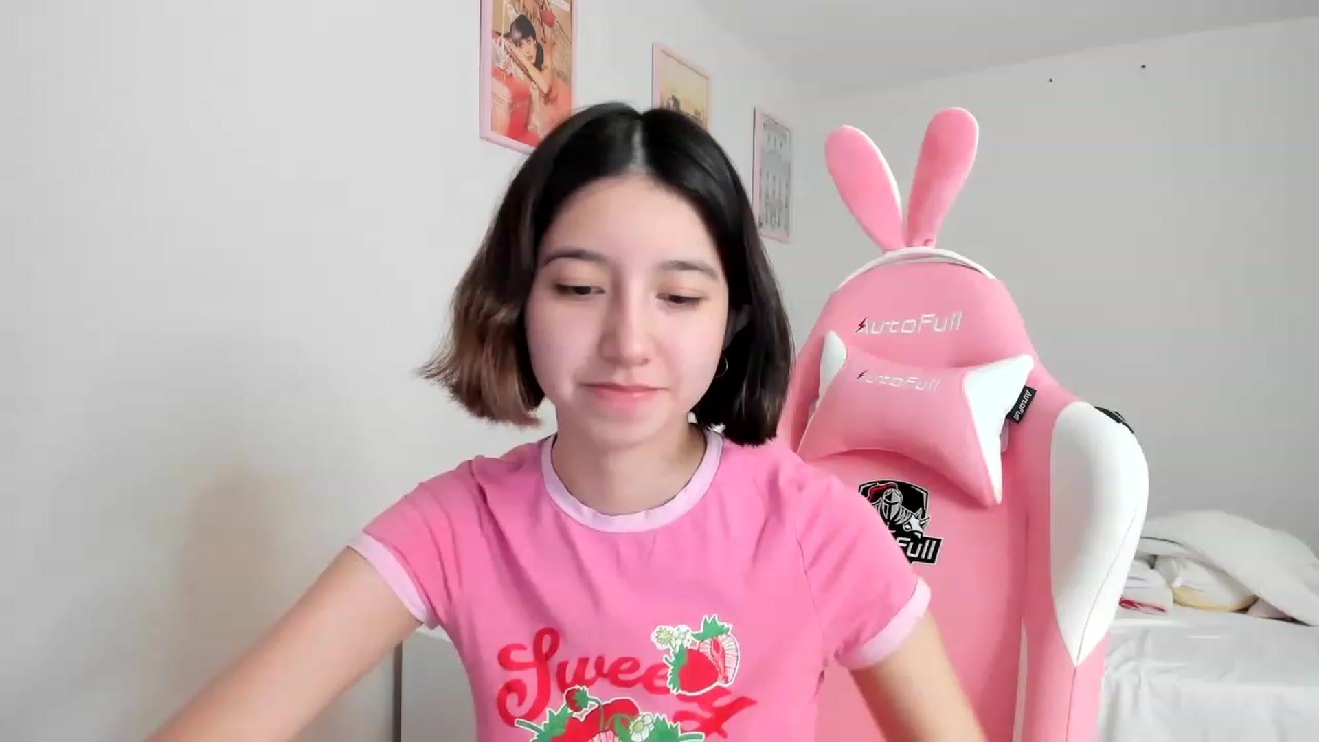 Gallery image thumbnail from Cherrycute666's myfreecams stream on, 03/29/2023, 14:47 image 18 of 20