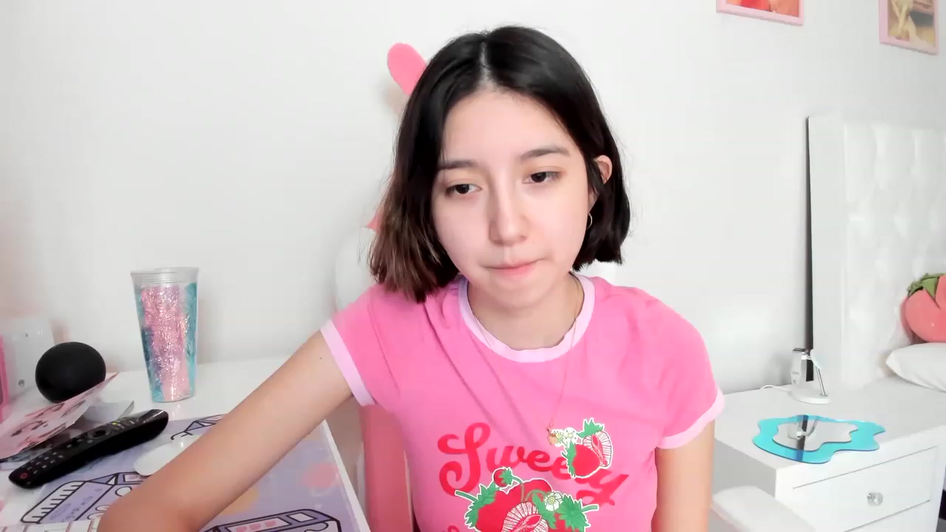 Gallery image thumbnail from Cherrycute666's myfreecams stream on, 03/29/2023, 19:52 image 1 of 20