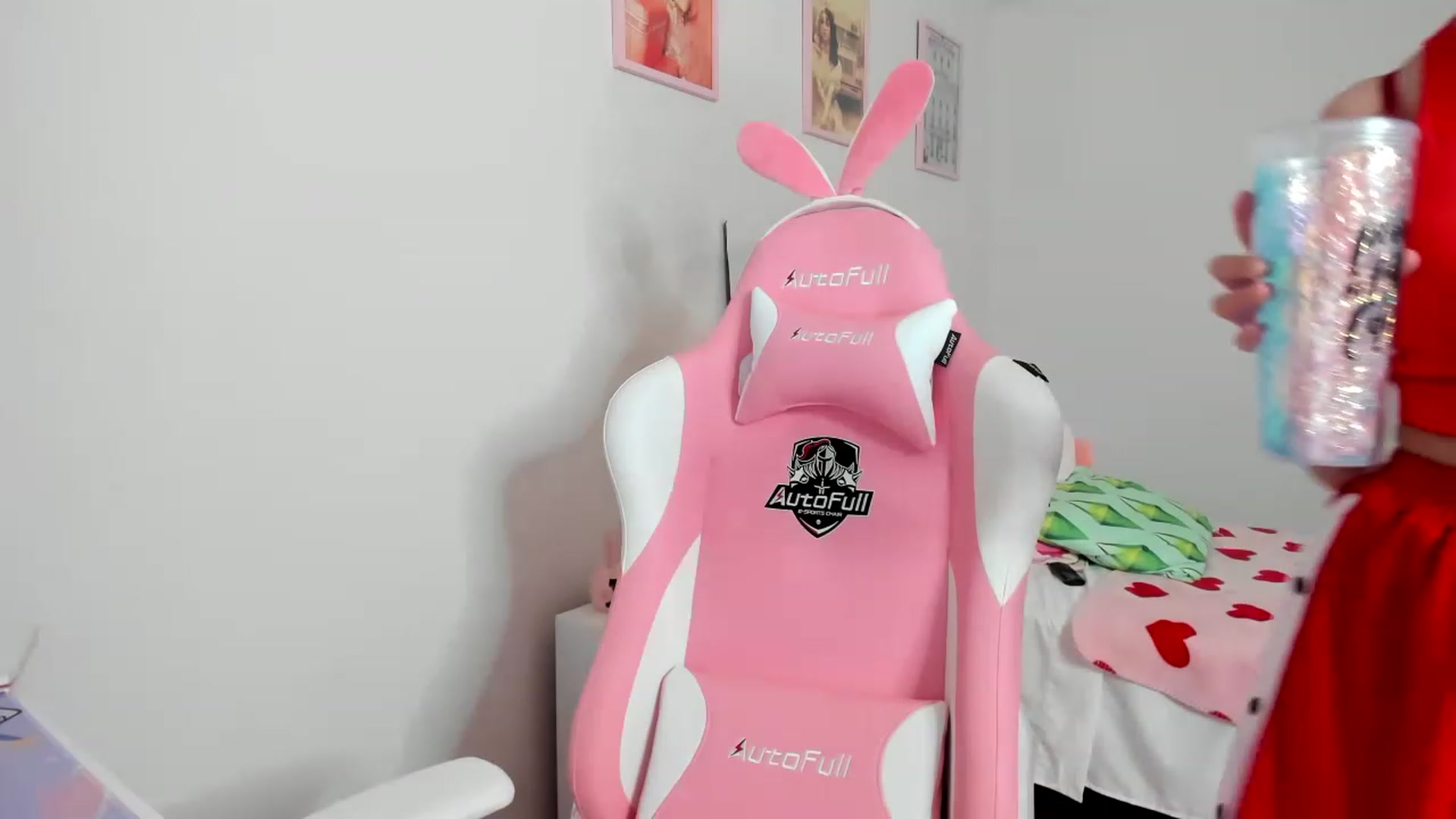 Gallery image thumbnail from Cherrycute666's myfreecams stream on, 03/30/2023, 09:19 image 20 of 20